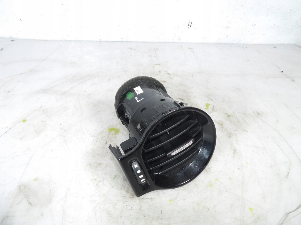 RENAULT KOLEOS and grid air conditioning devices left 68761JY00A