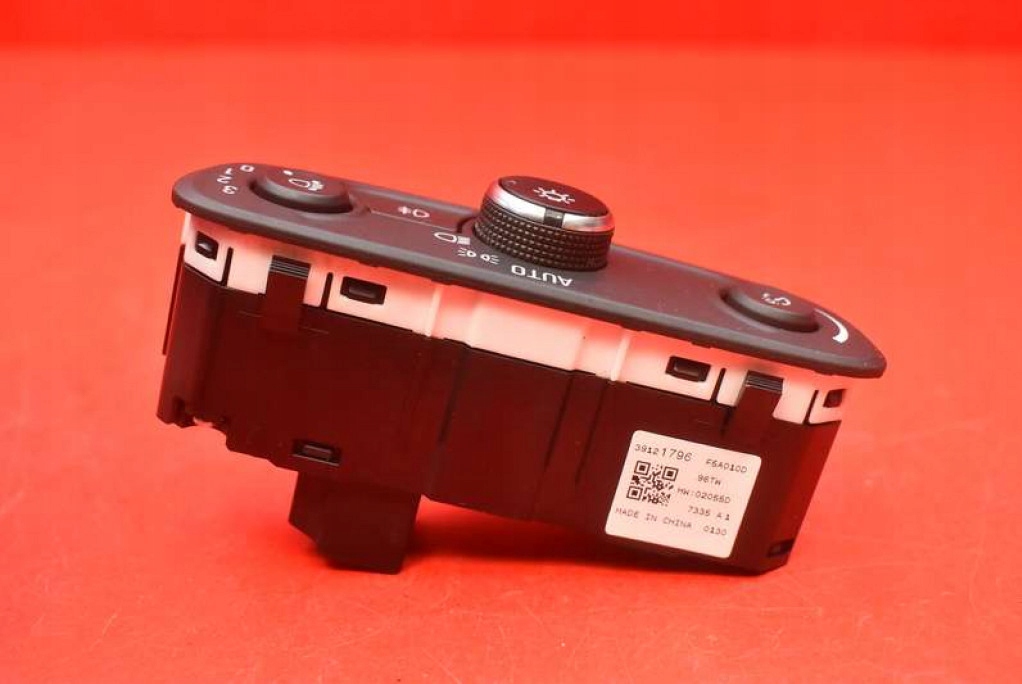 switch light switch 39121796 OPEL INSIGNIA B 17-20