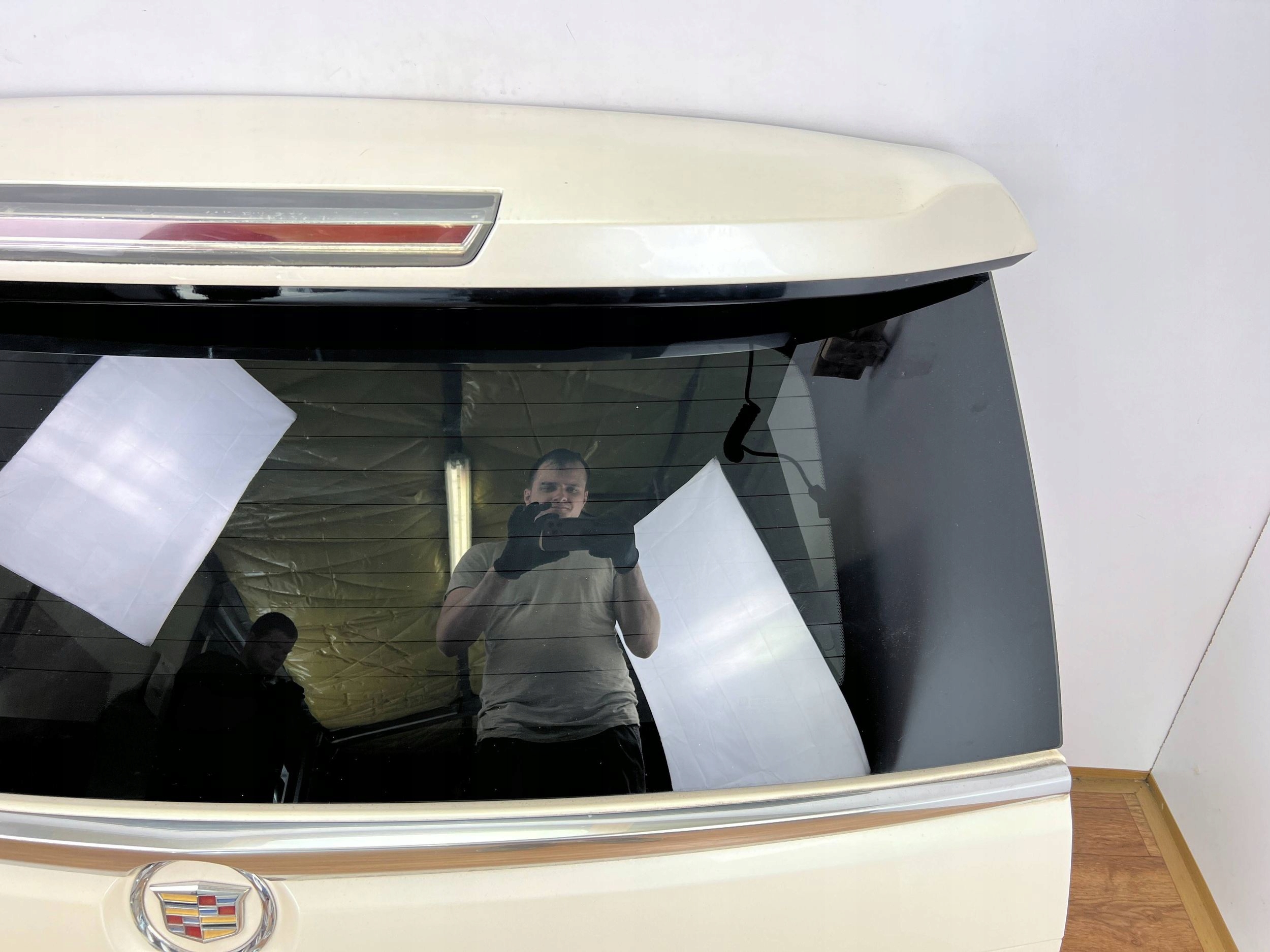 trunk door boot Cadillac Escalade IV 2015+