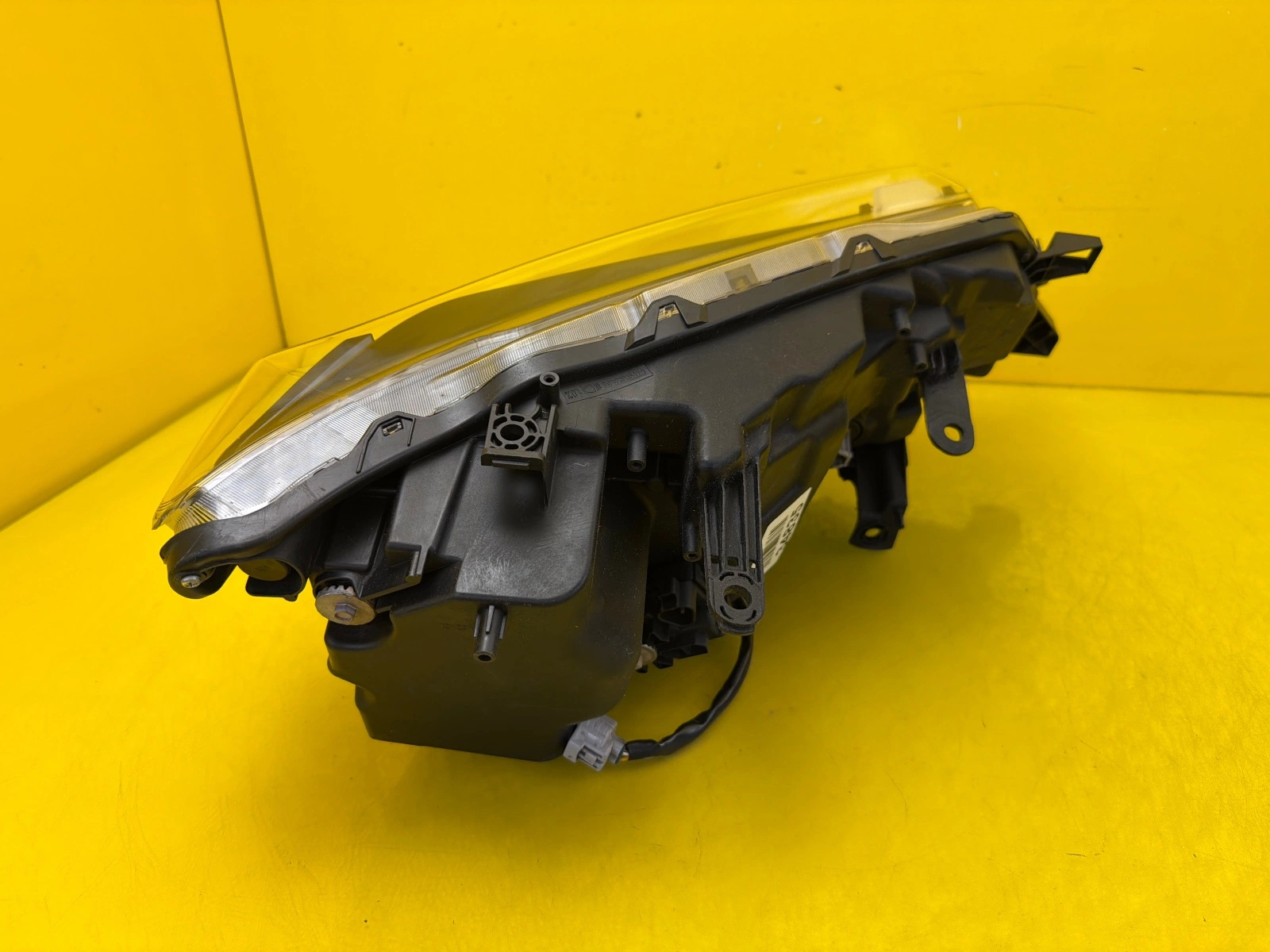 light right front Nissan X-Trail T-32 Lift Full Led