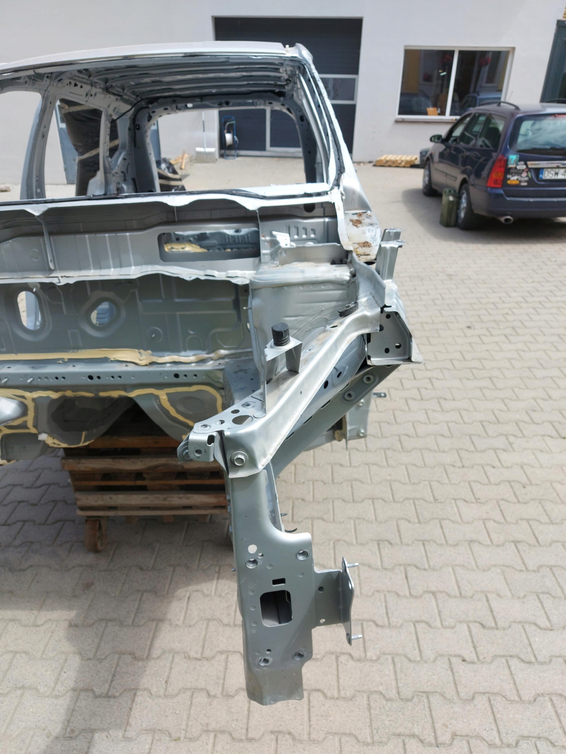 Nissan X-TRAIL T33 IV 2023r quarter quarter left front front