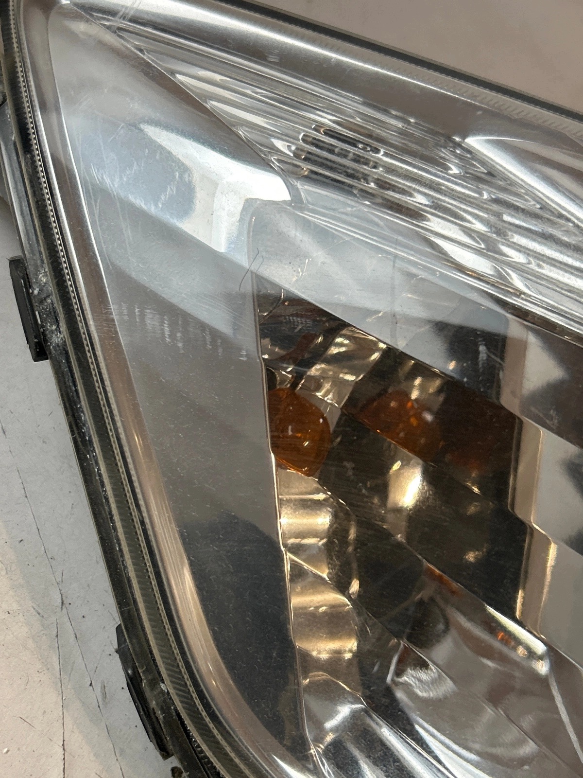 light front front left Toyota Prius II Uk Anglik