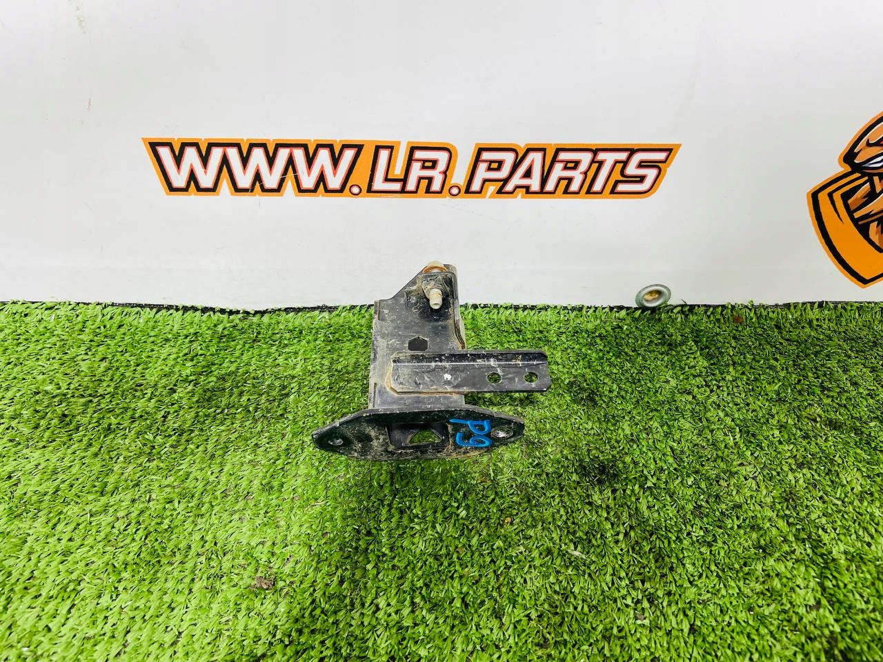 кронштейн Держатель крепление jaguar X761 HK83-8A292-AA