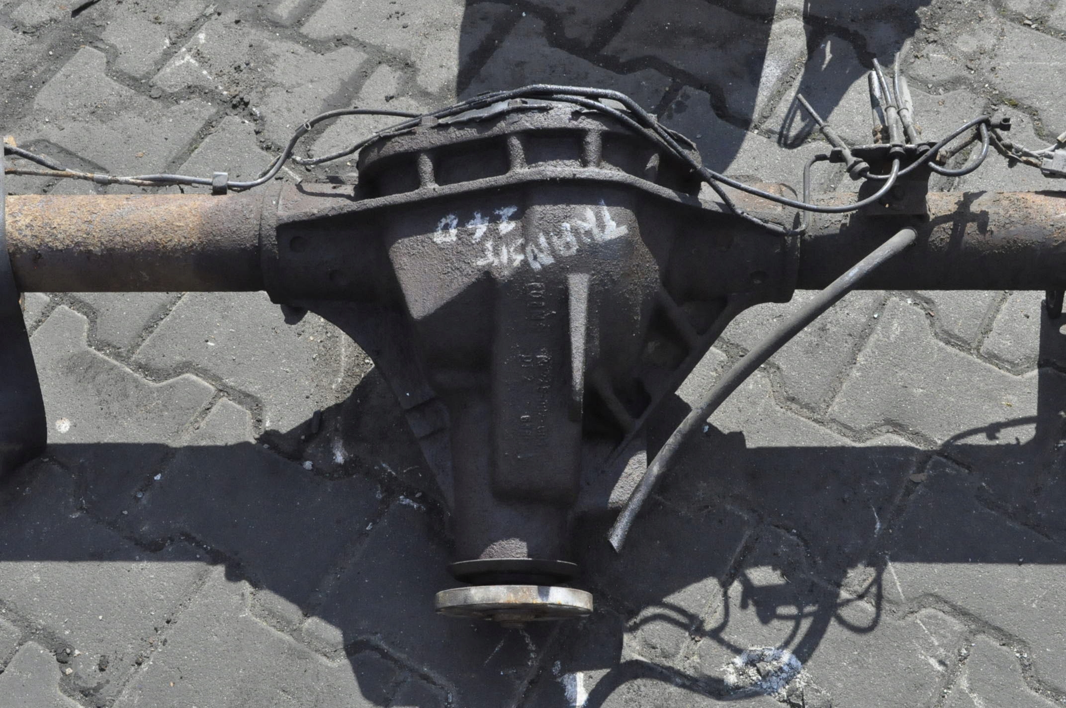 TRANSIT MK7 2.4 TDCI 115KM BELKA TYŁ MOST MANUAL Producent części Ford OE