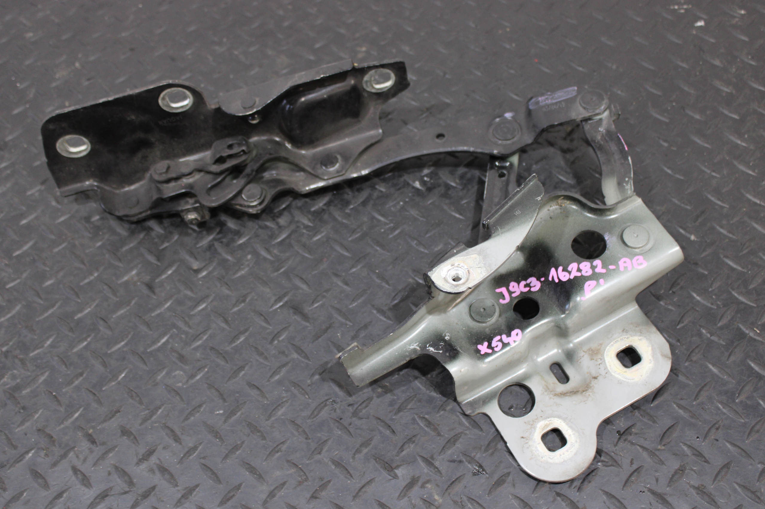 hinge bonnets right JAGUAR E-PACE X540 S J9C3-16982-AB