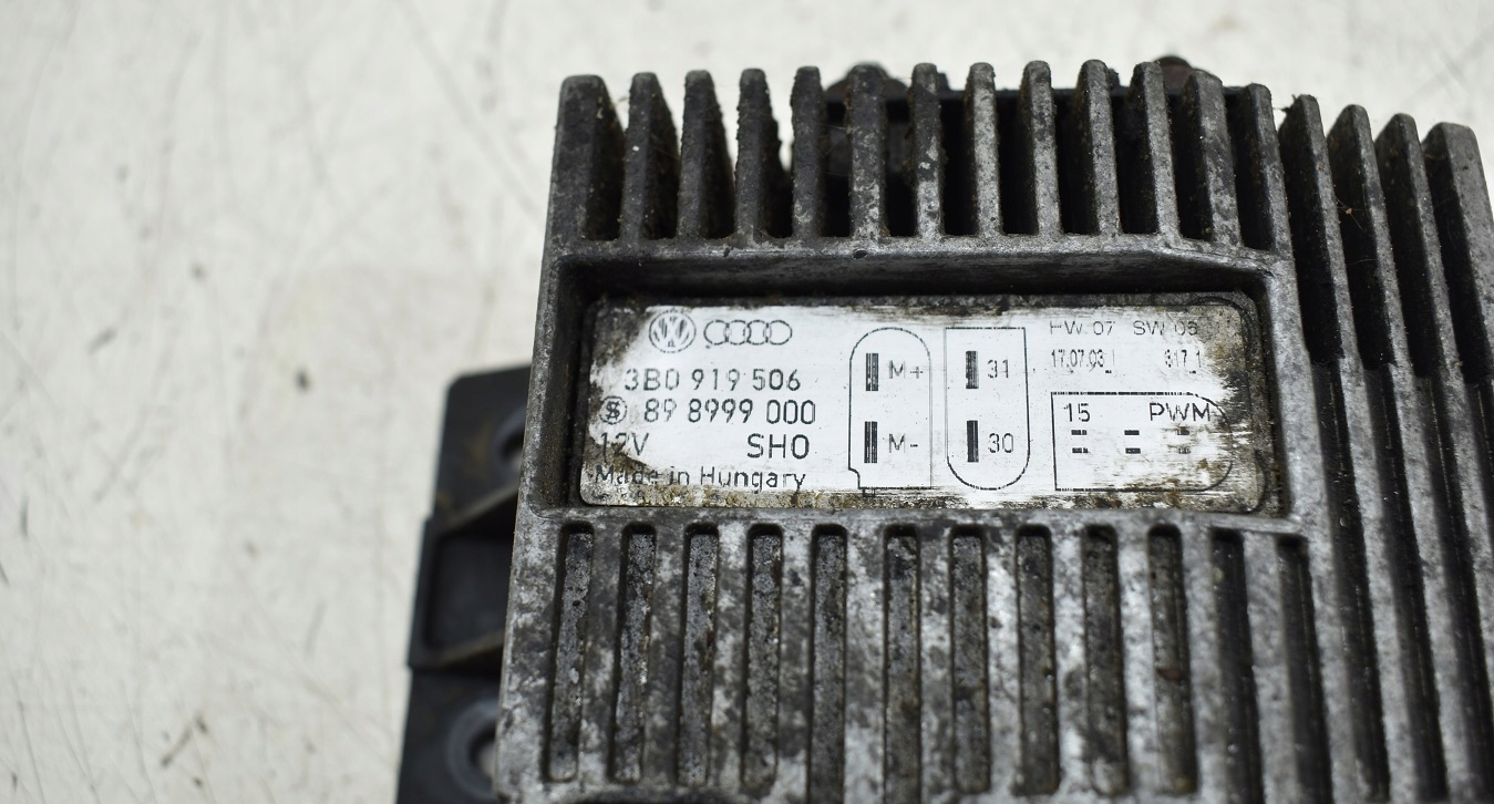 MODUŁ WENTYLATORA - VW TRANSPORTER T5 3B0919506 Numer katalogowy części 3B0919506