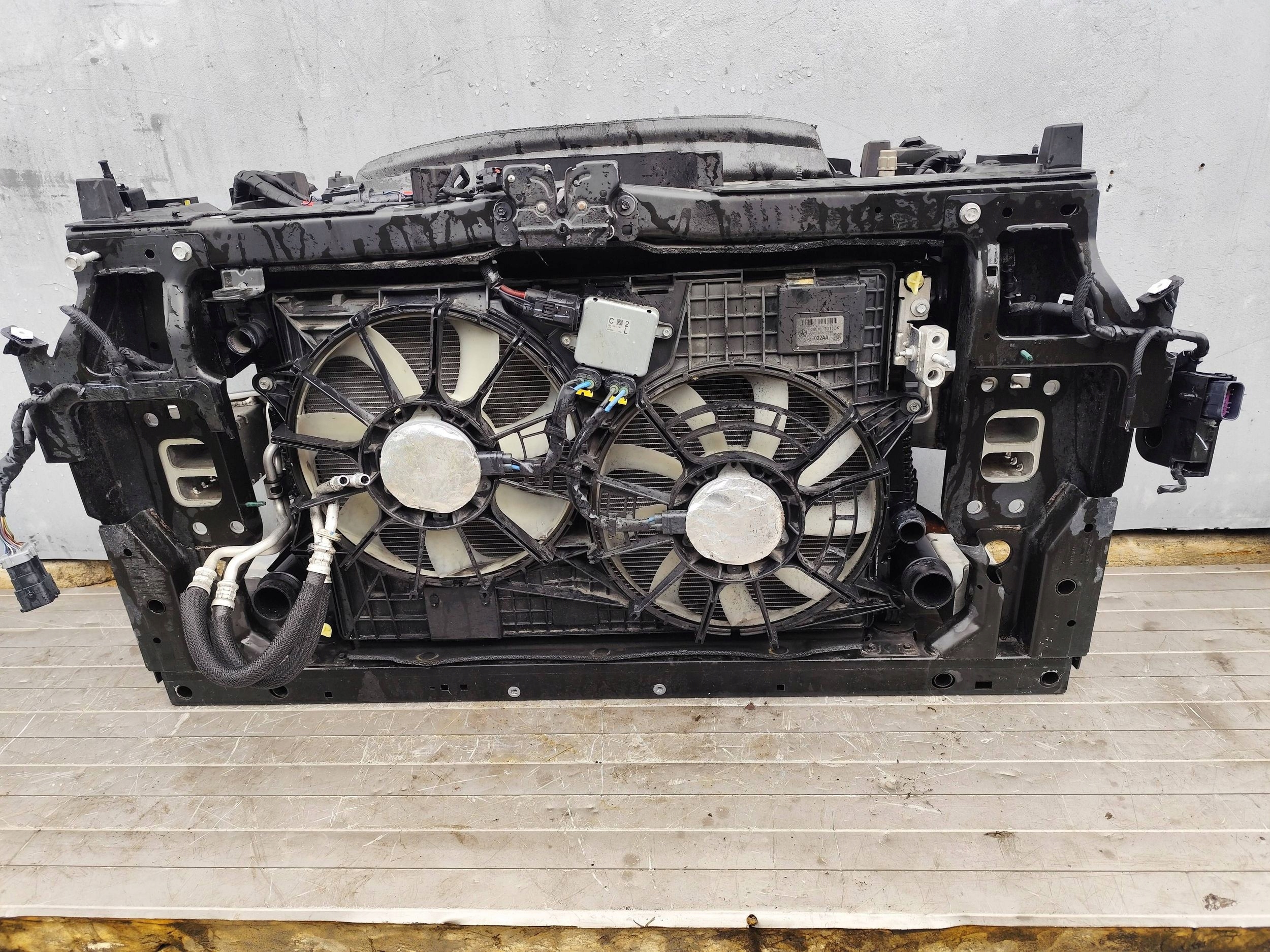 JEEP CHEROKEE KL LIFT 2.2D support panel for radiators radiator complete DEMONTAZ