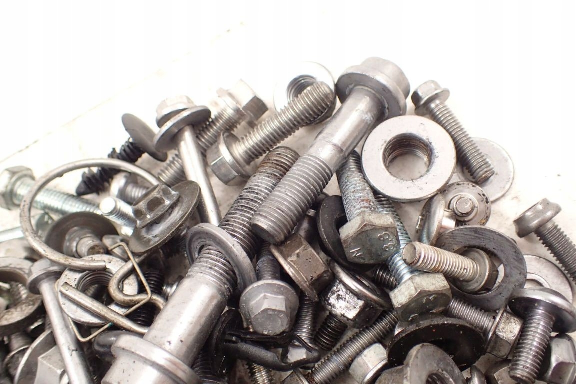 Triumph Speed Triple 1050 05-11 Lift śruby śrubki Producent Triumph OE