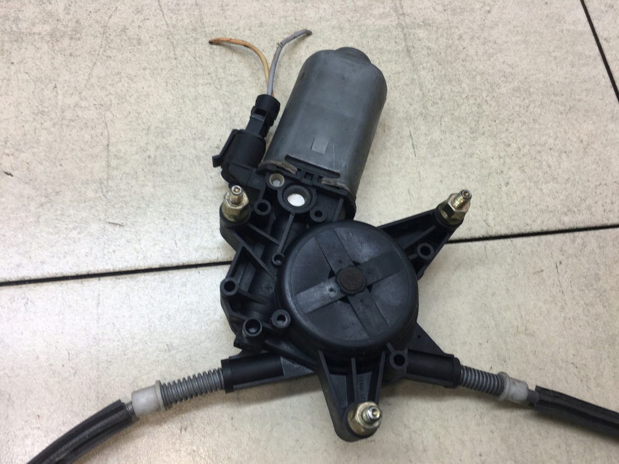 window regulator right front MEGANE and