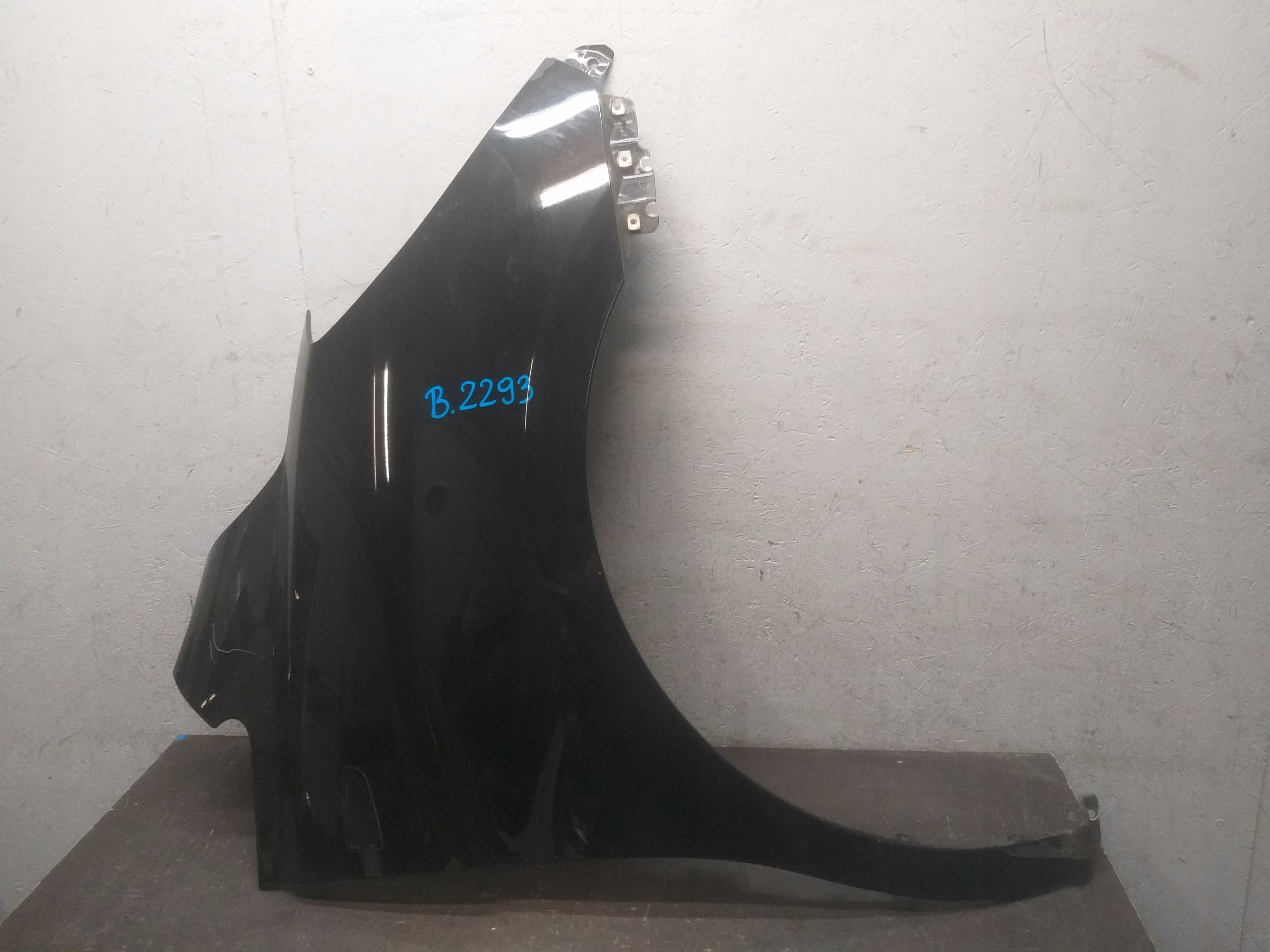 fender front right HYUNDAI H1 H-1 08
