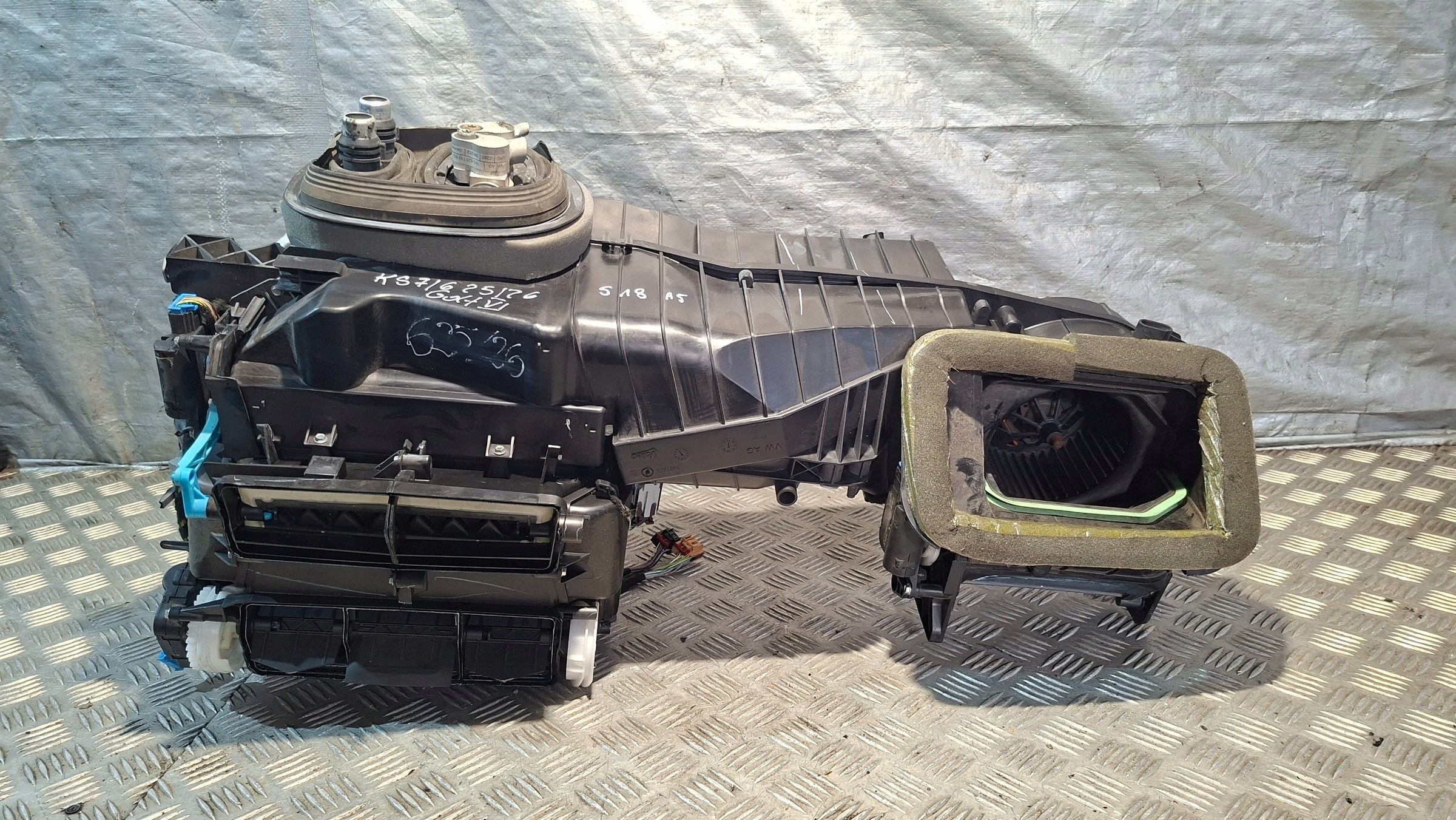 ohřívač VW GOLF VI 1.4