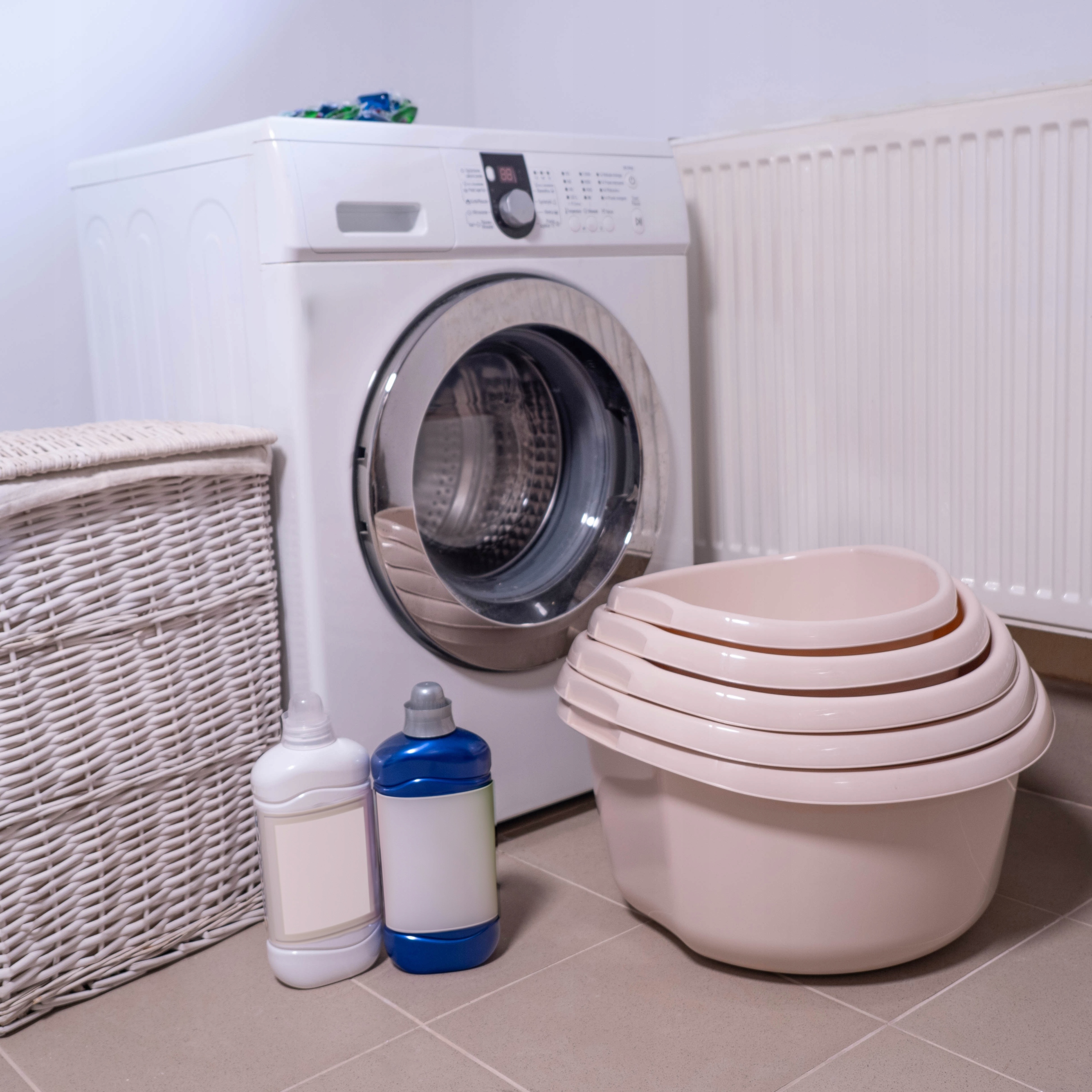 MISKA PLASTIKOWA NA PRANIE BIELIZNĘ 15L MIEDNICA POJEMNIK Z UCHWYTAMI KADAX Marka Kadax