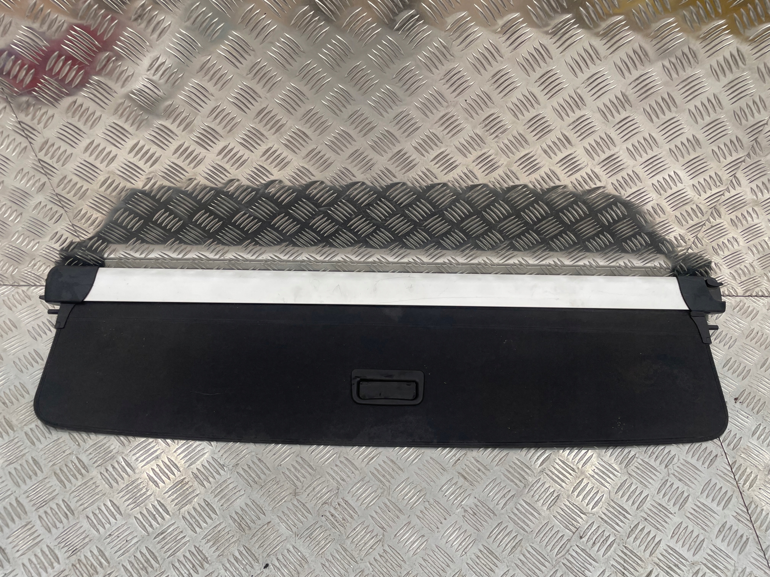 ROLETA BAGAŻNIKA RANGE ROVER SPORT L494