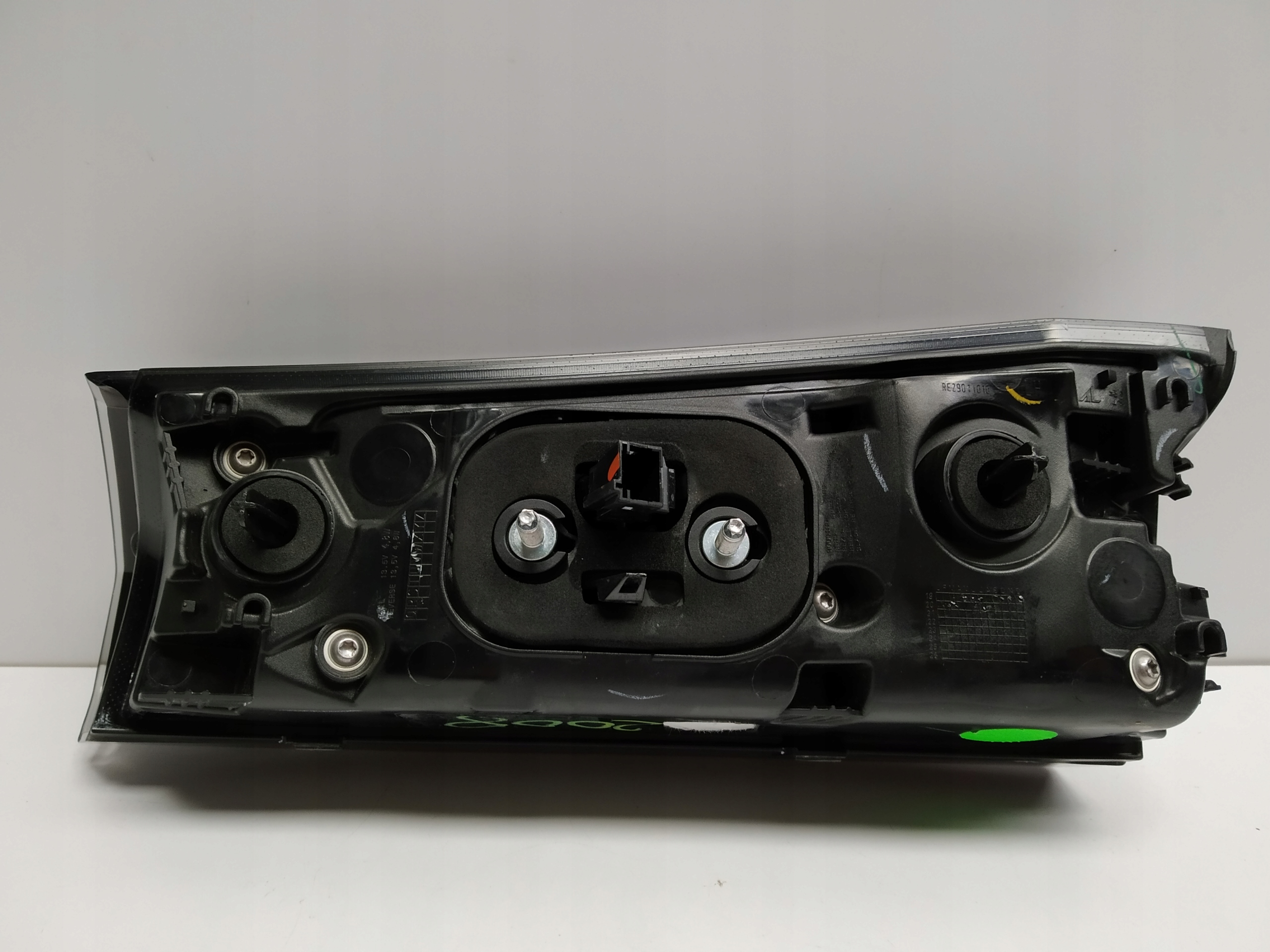 19+ Peugeot 2008 II light left right to the bonnet rear part