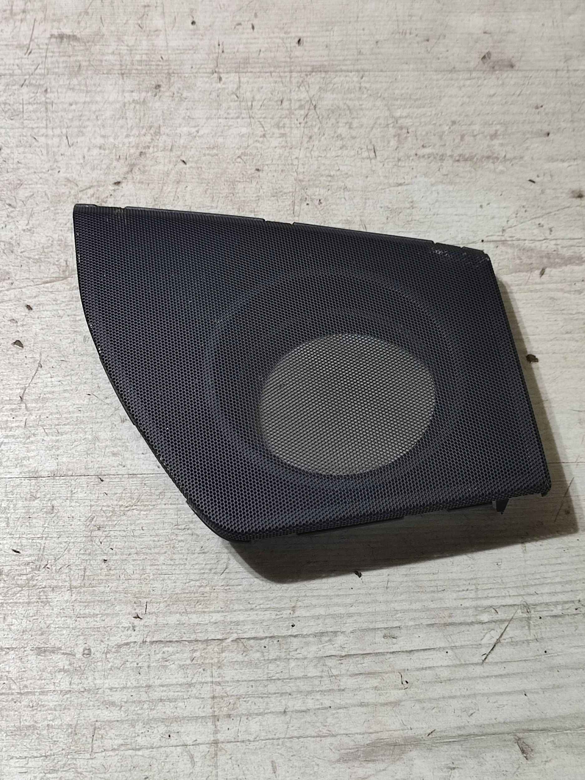 Lexus RC 2019 Droit Bouche buse de couverture du haut parleur niskotonowego