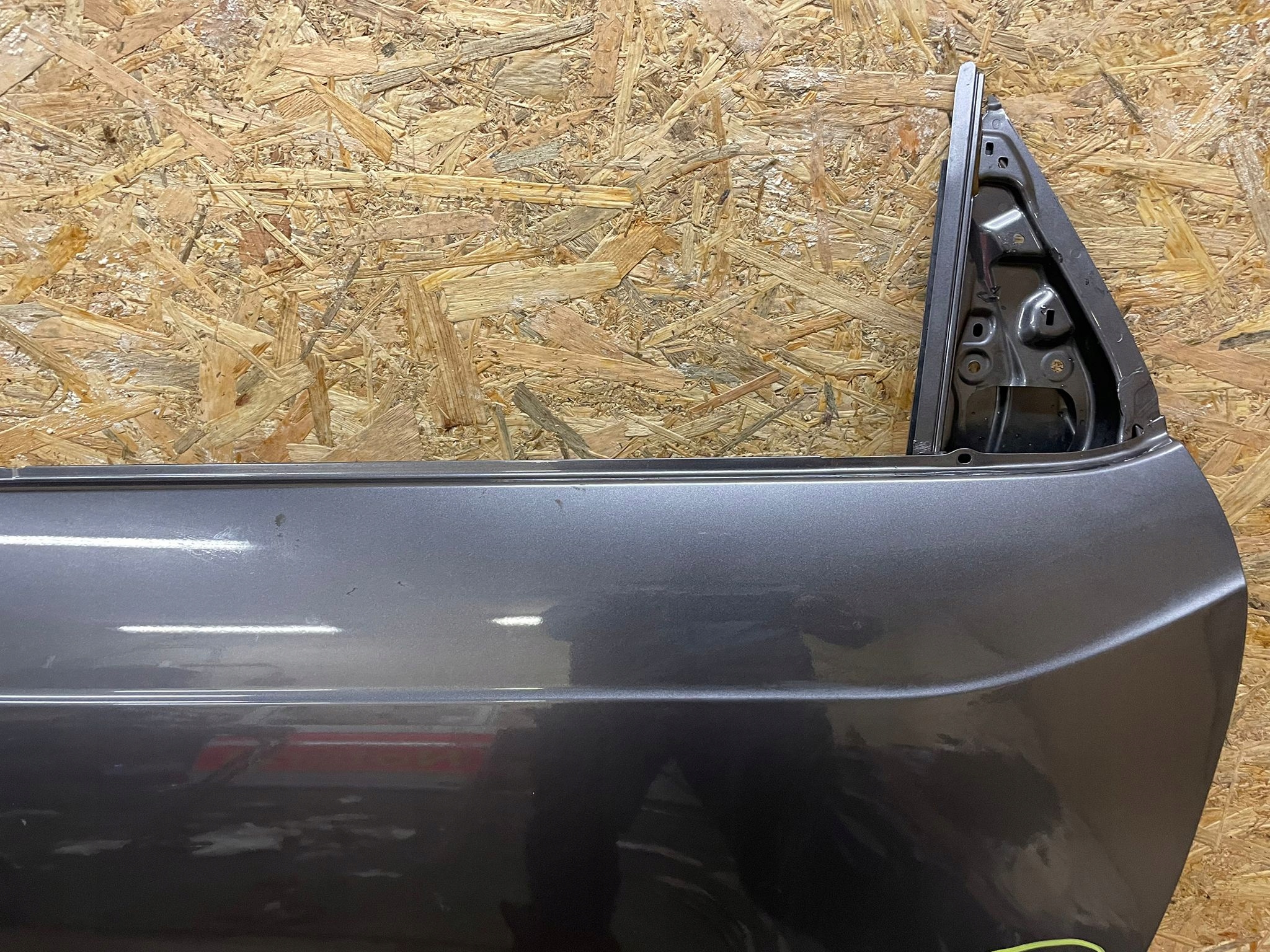 HONDA E ELECTRIC DRZWI LEWY TYŁ TYLNE Numer katalogowy części 71680-TYF-