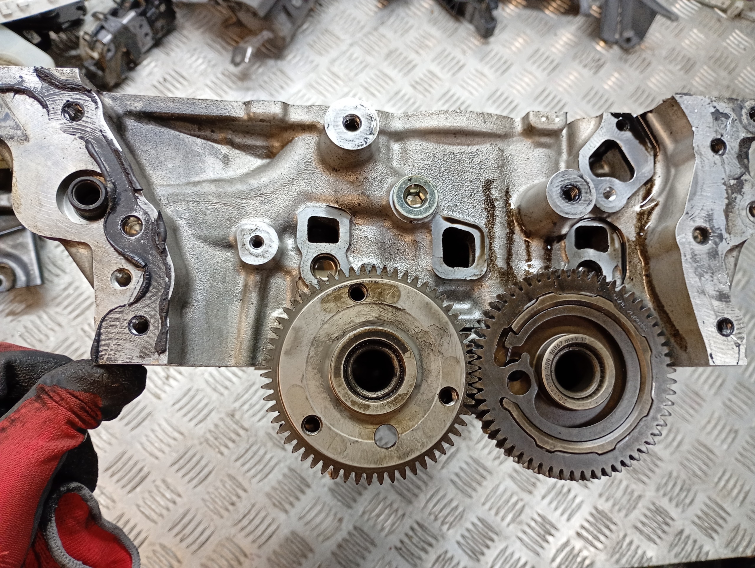 hlava vačky 1.6 CDTI OPEL ASTRA K V 55489312