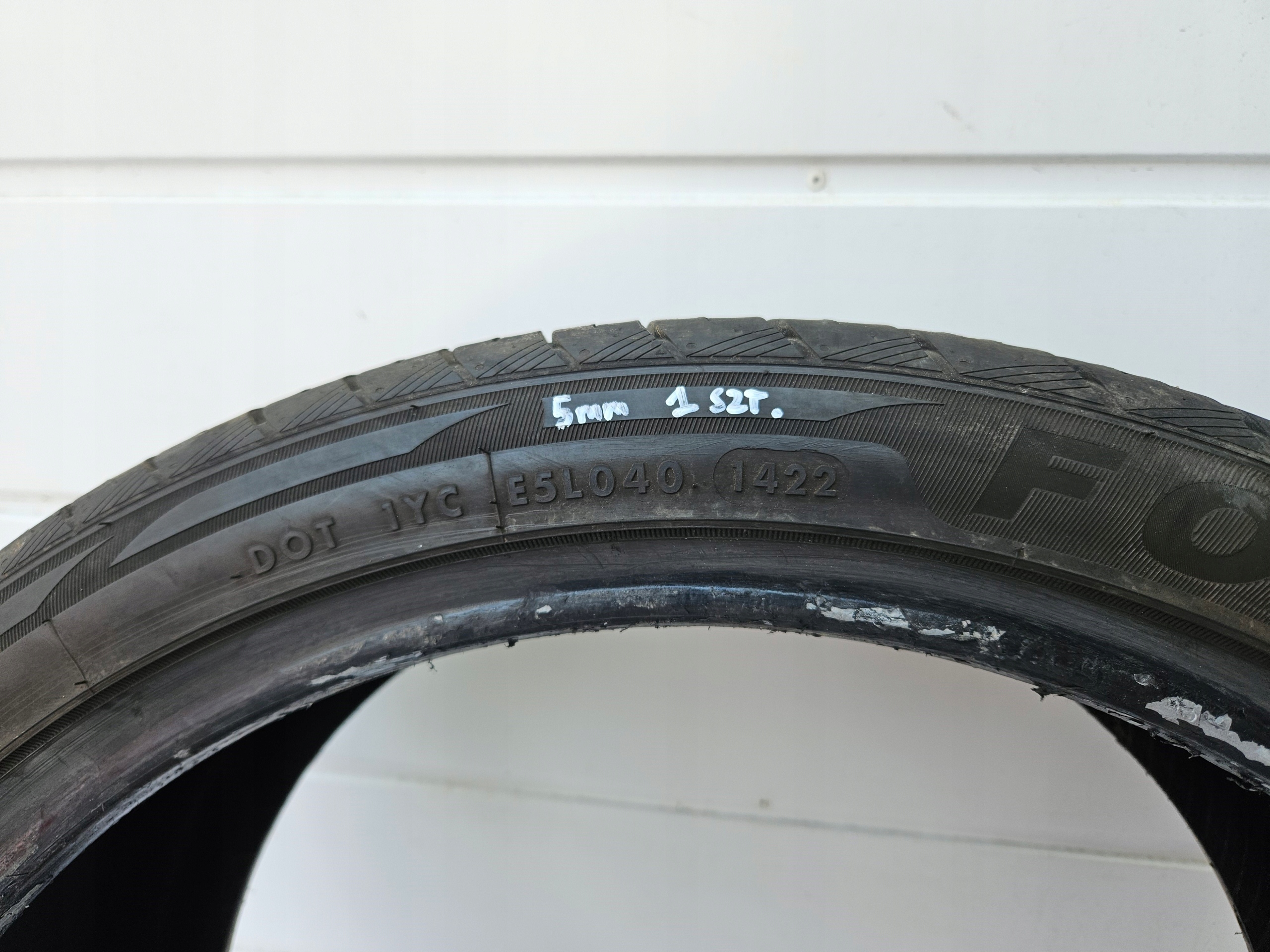 gomma ATLAS FORCE UHP 275/35R21 99W 2022 5mm