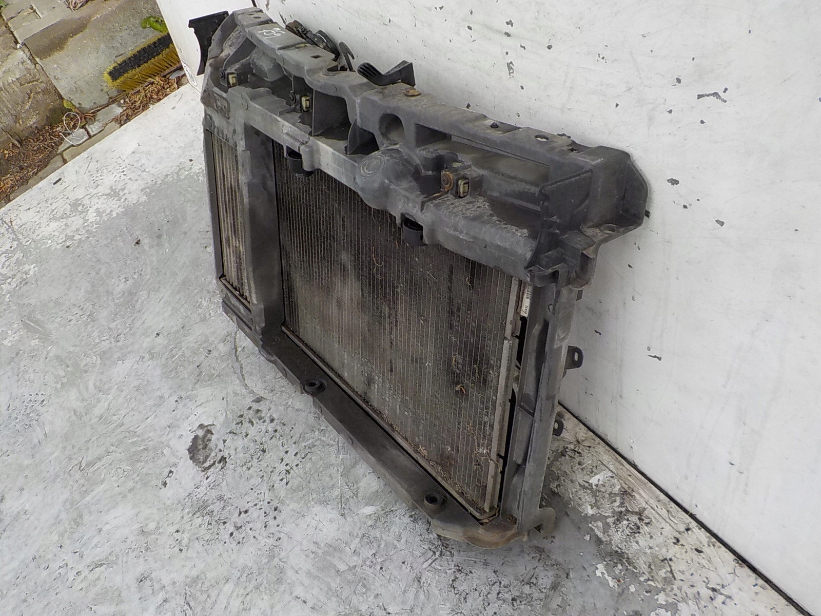 754 CITROEN C3 II 1.6 HDI support panel for radiators sider radiator
