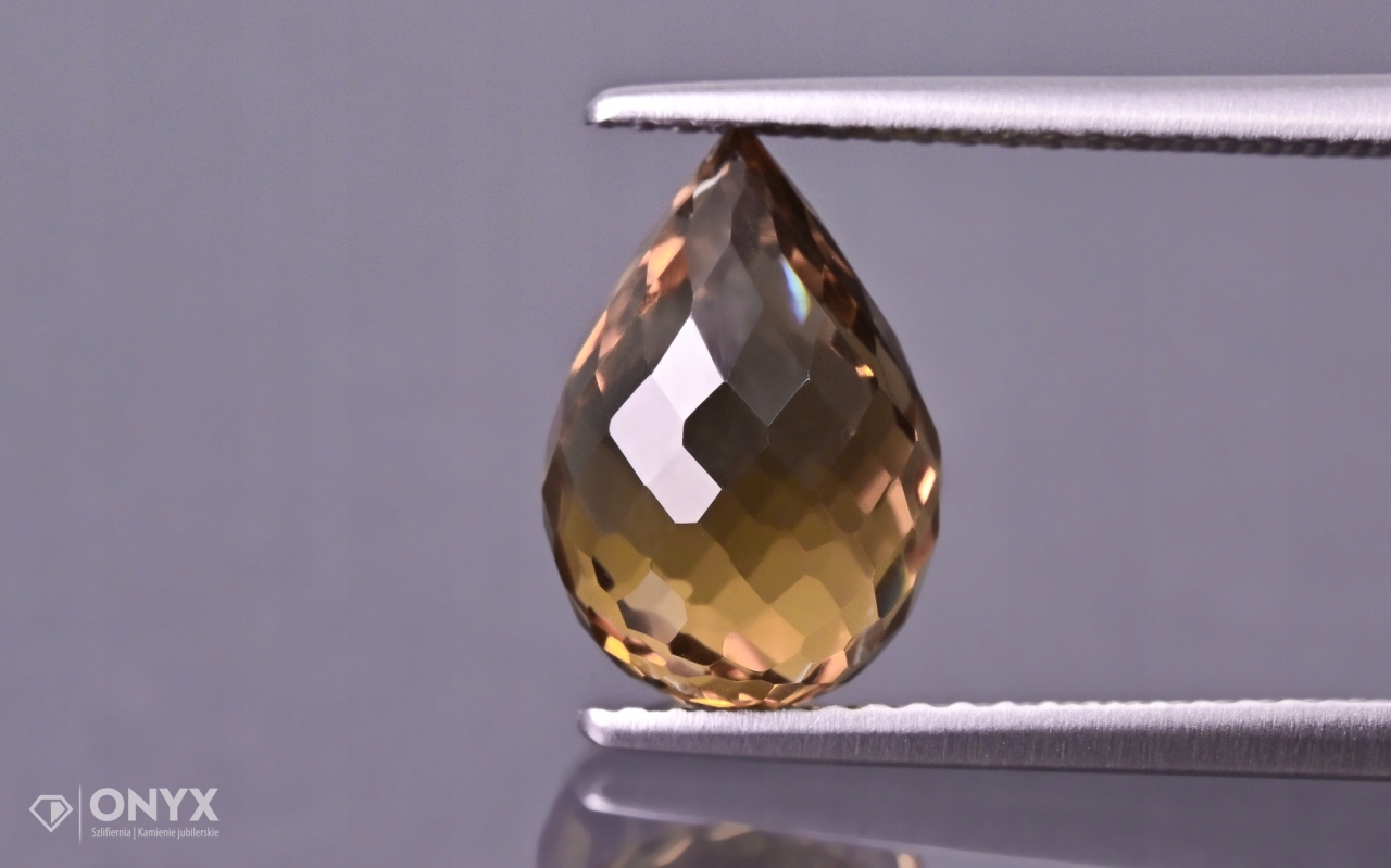 Medový křemen fazetovaný sopel 11,5x8 mm