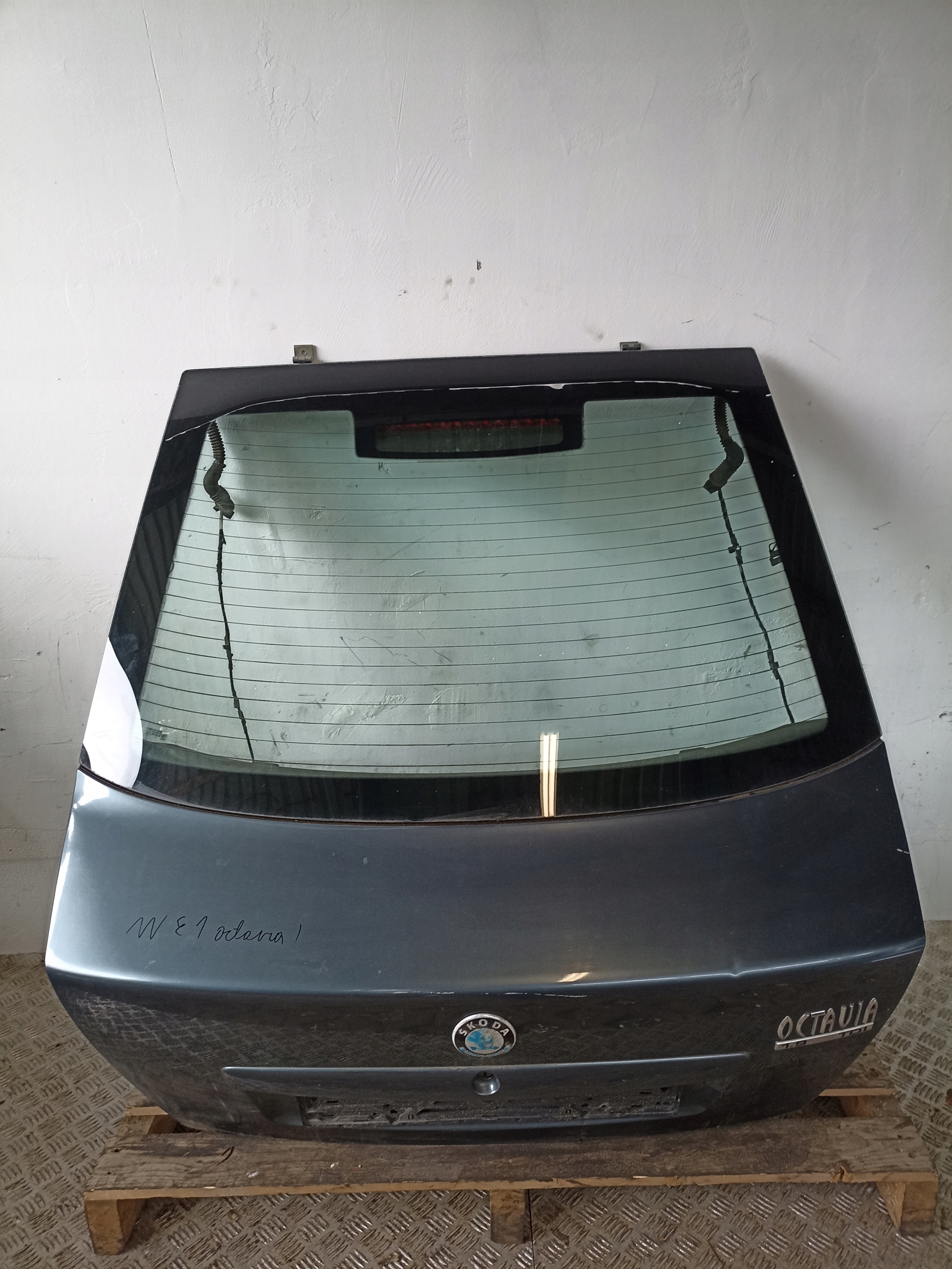 ШКОДА OCTAVIA I HB КРИШКА БАГАЖНИКА