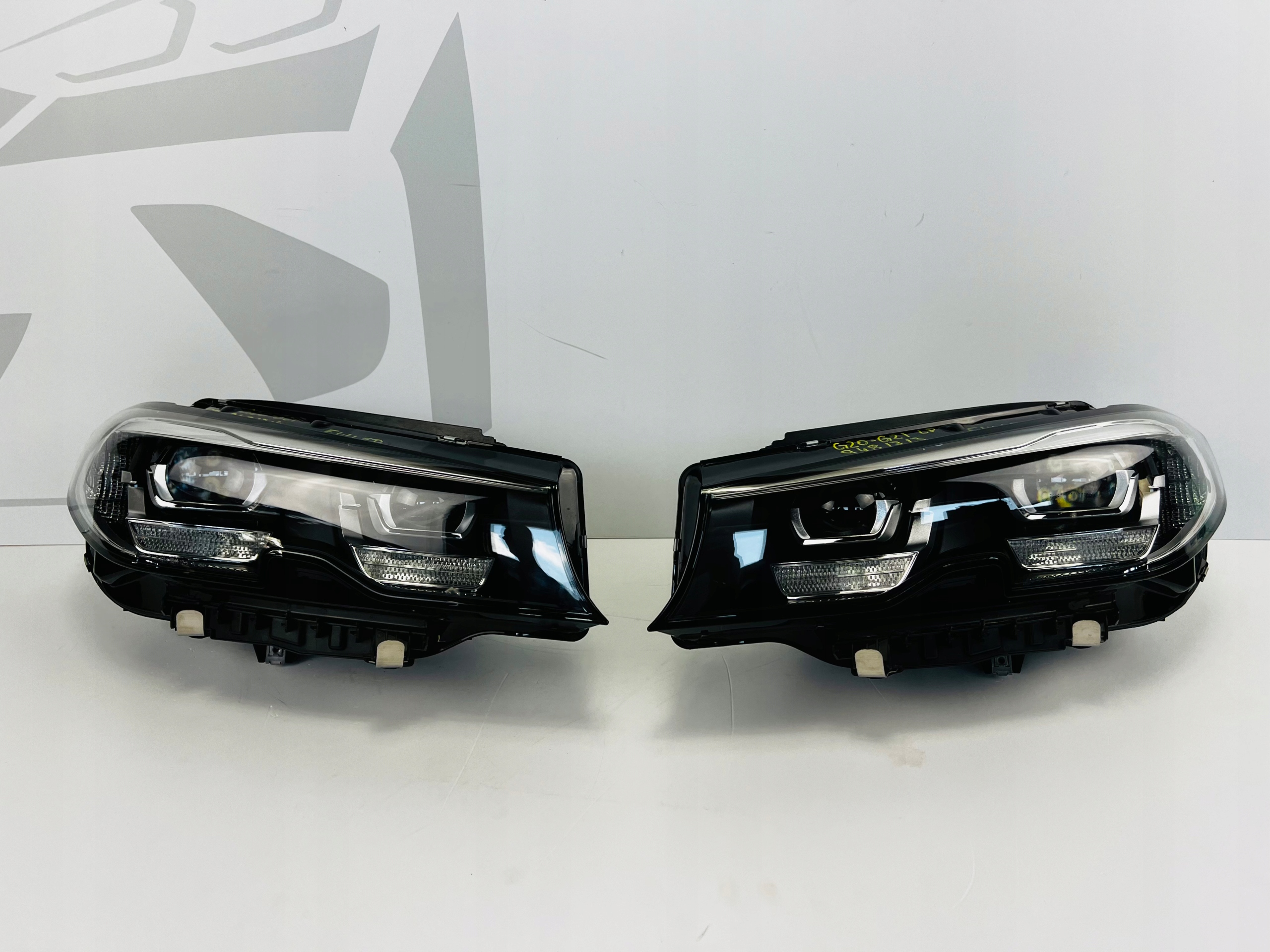 LAMPY PRZEDNIE FULL LED BMW G20 9481713 9481714