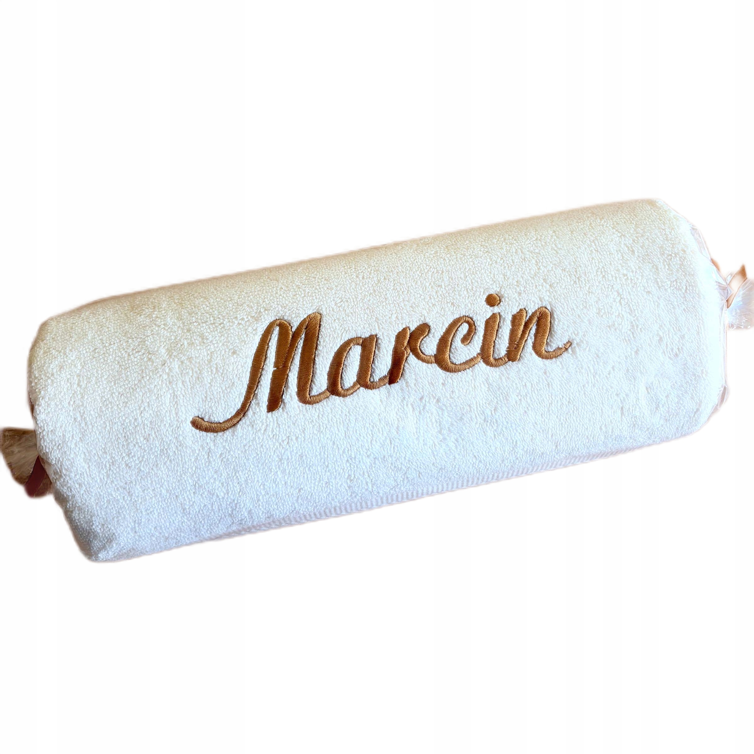 Dárek Pro Marcina k narozeninám Ručník s jménem a výšivkou nápis Marcin