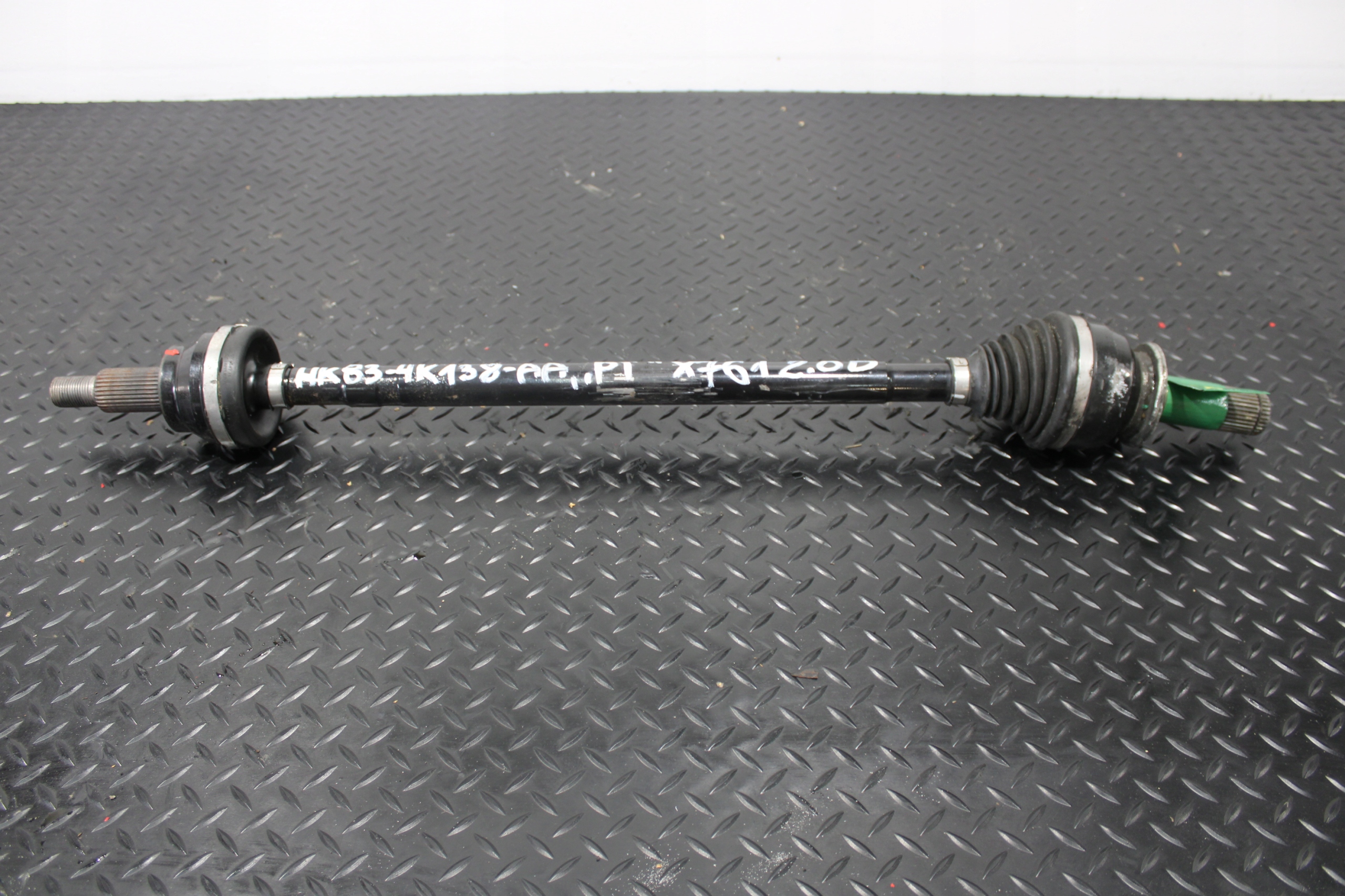 semi-axis semi-axis right rear part JAGUAR F-PACE X761 HK83-4K138-AA