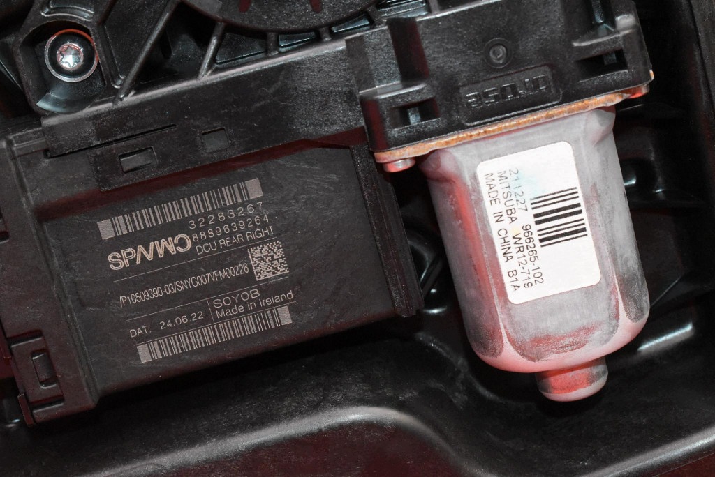 window regulator right rear part 32353355 VOLVO V60 2 II LIFT 23