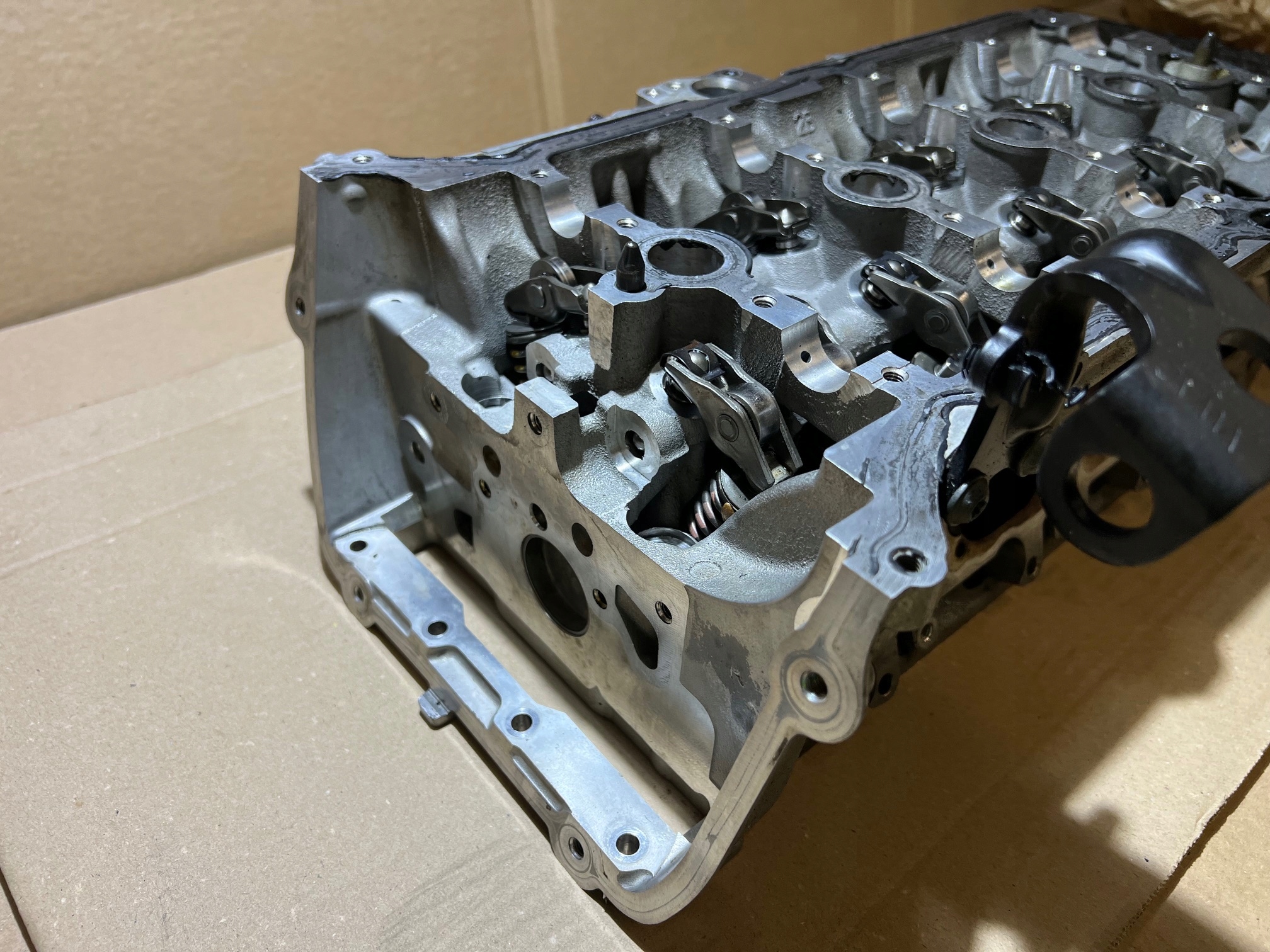 AUDI Q5 80A 2.0 TFSI DJY TESTATA Motore 06L403AA