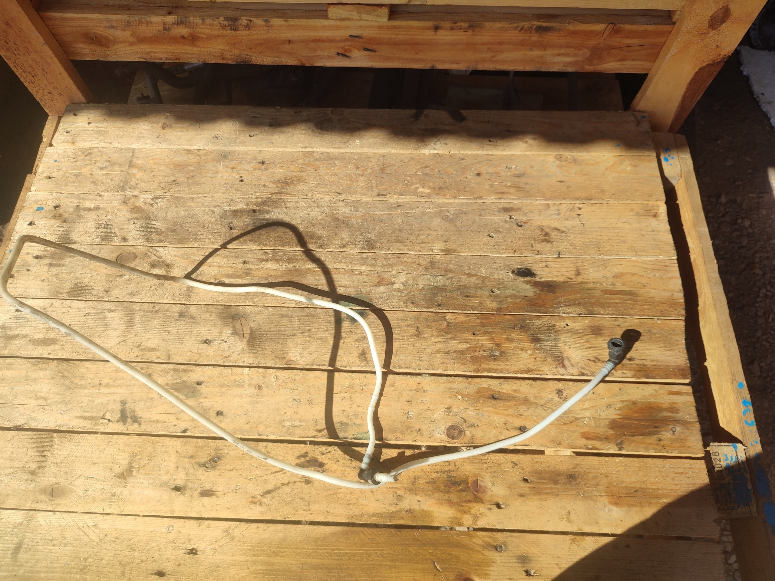 fuel line VOLKSWAGEN PASSAT B7 3C0201995E