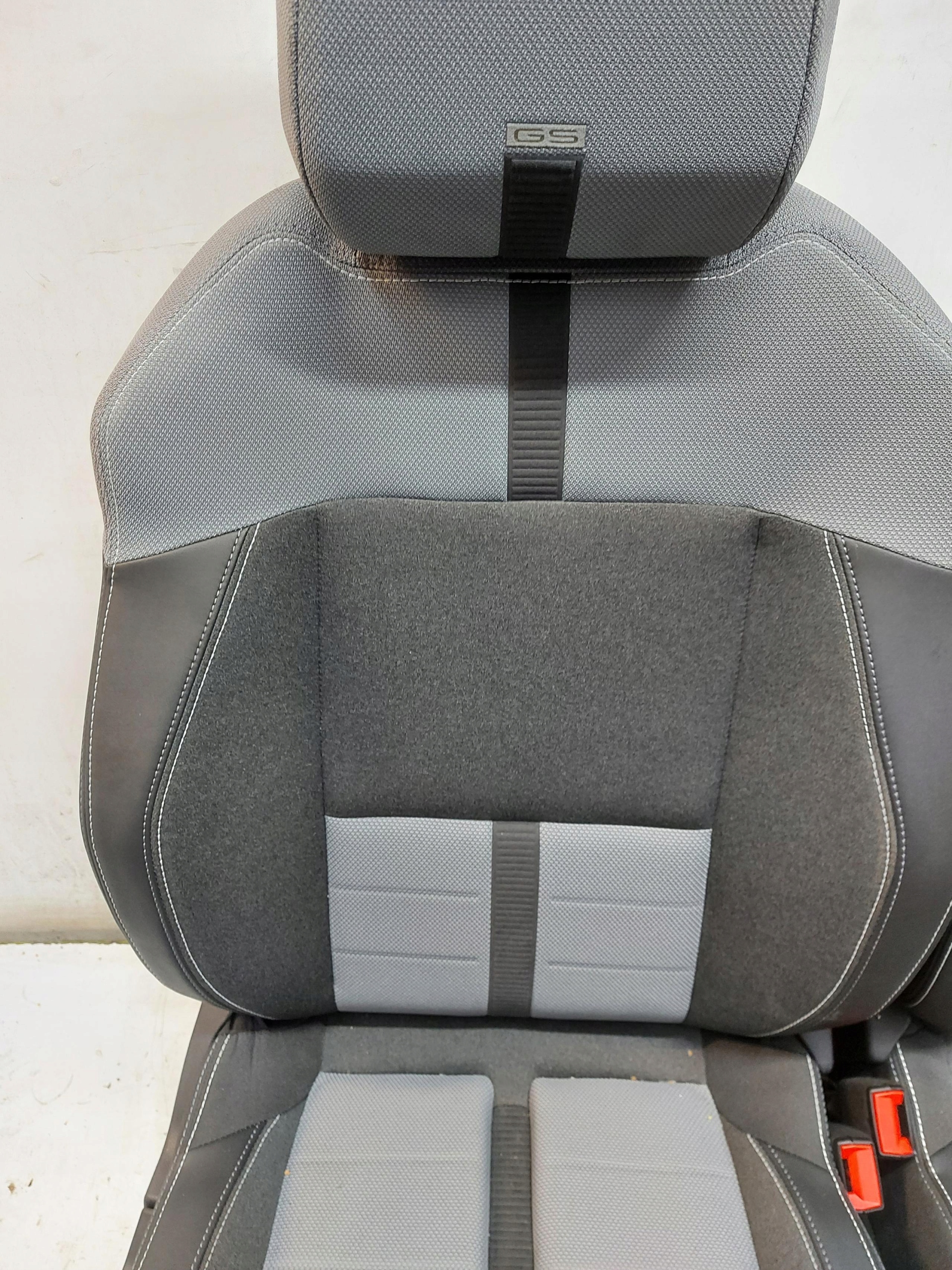 OPEL Grandland II 2024+ Siège komplet RHD UK