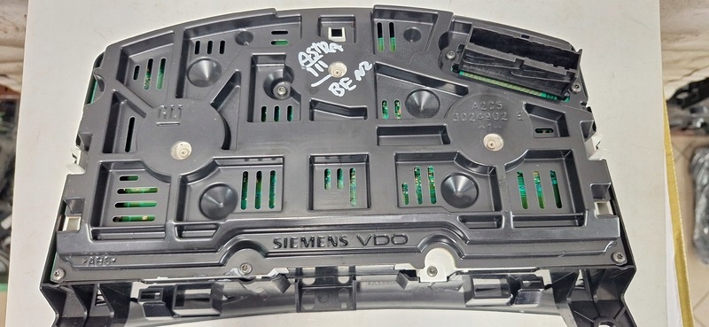 dials OPEL ASTRA III 93182878