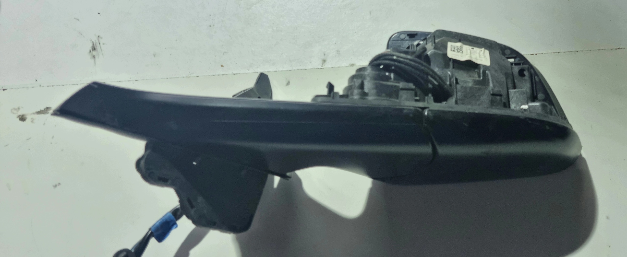 TESLA MODEL Y 20- mirror left 11 PIN P1647719-00-C