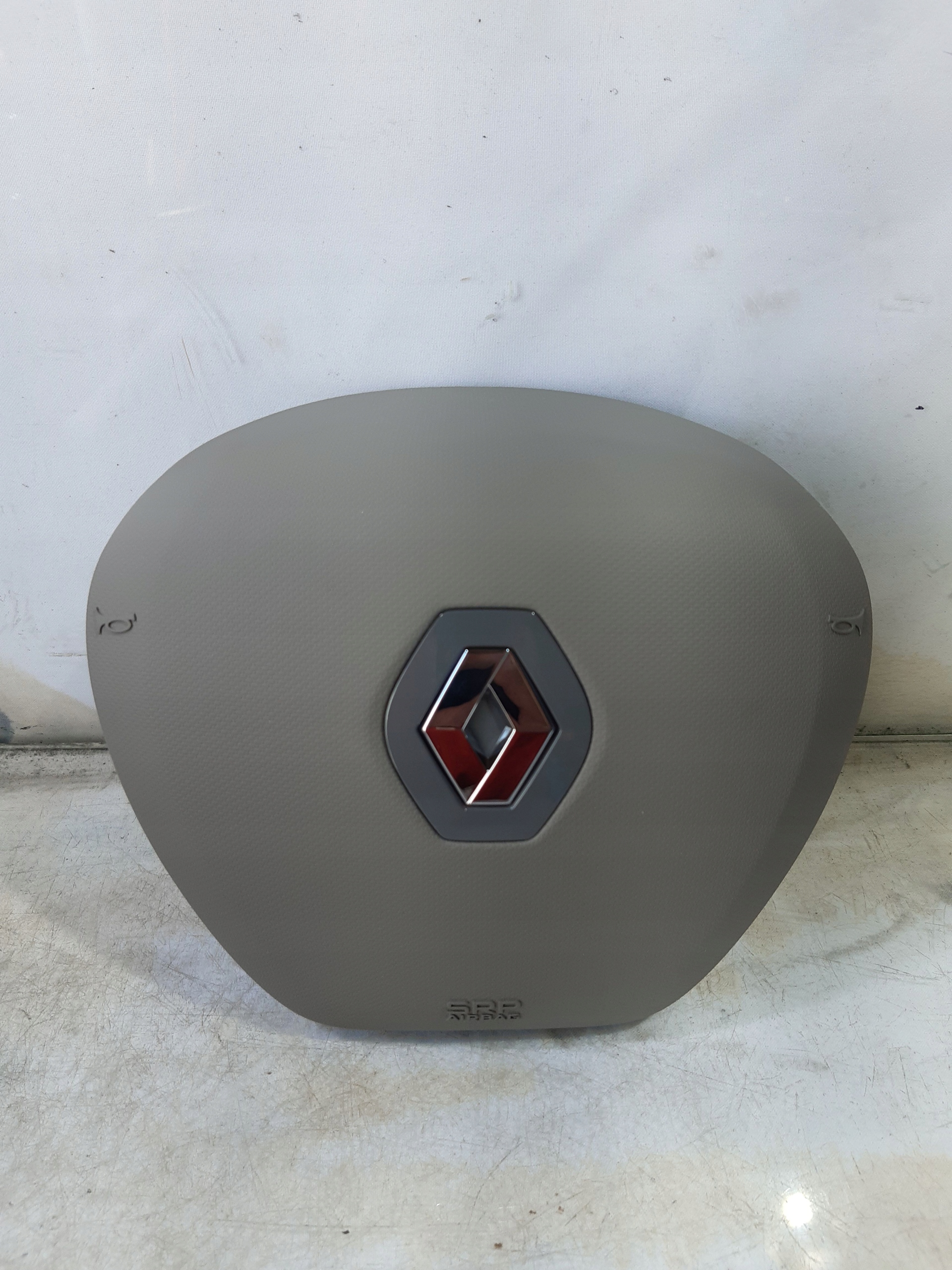 ПОДУШКА БЕЗОПАСНОСТИ ВОДИТЕЛЯ 985102848R RENAULT CAPTUR