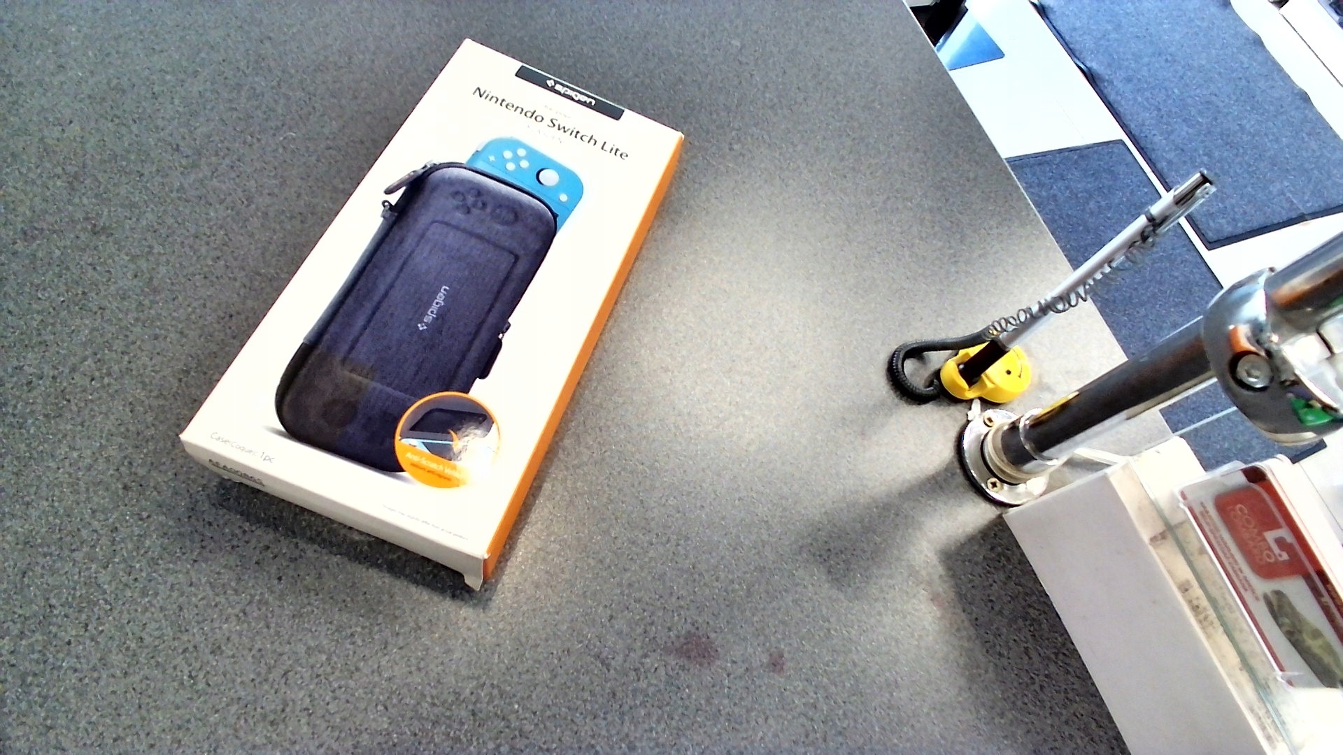 Spigen Nintendo Switch Lite Klasden Pokrowiec Szary
