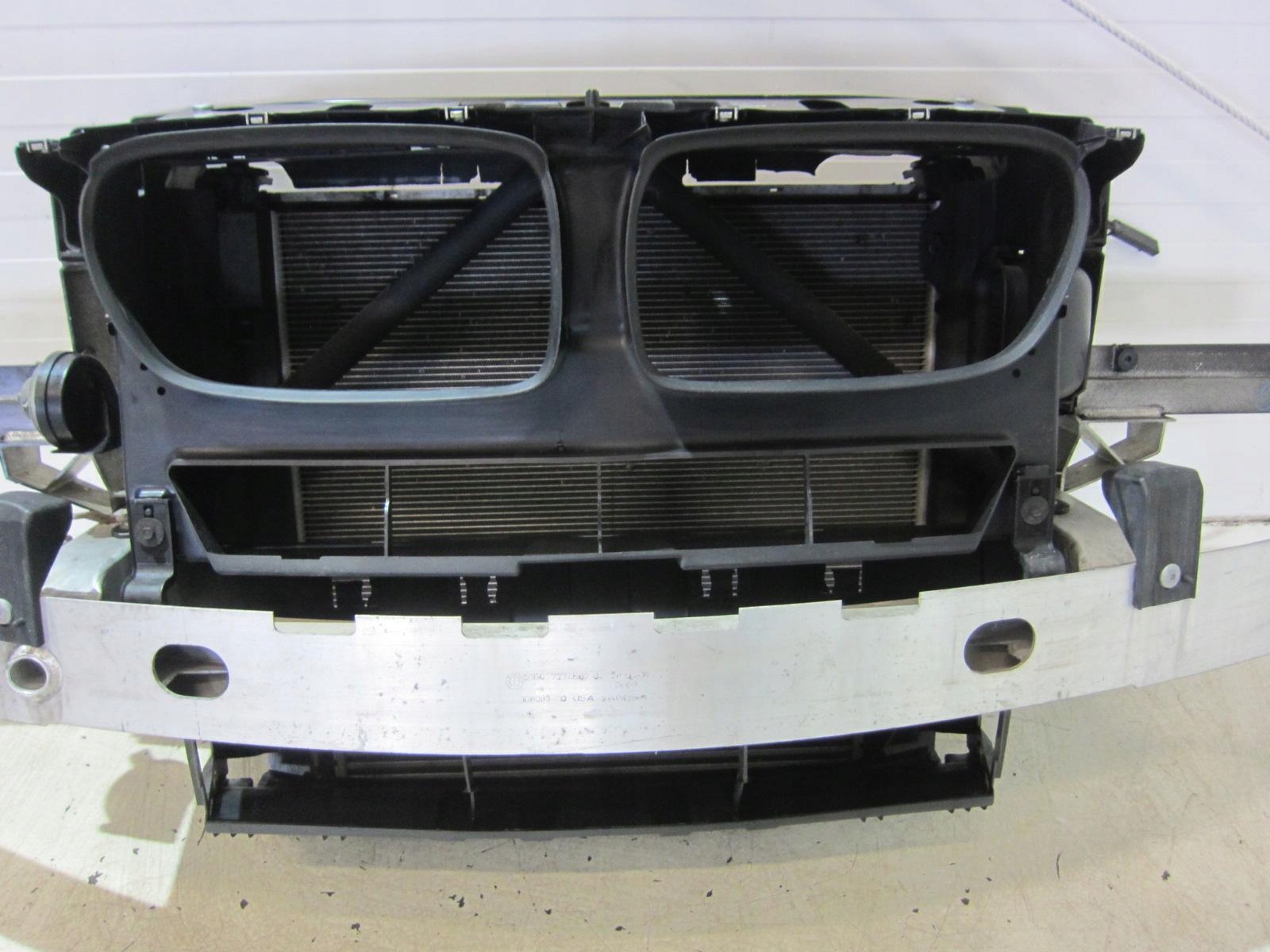 BMW X3 F25 X4 F26 3.0 N55 306KM PAS PRZEDNI CHŁODNICE WZMOCNIENIE 7560877 Producent części BMW OE