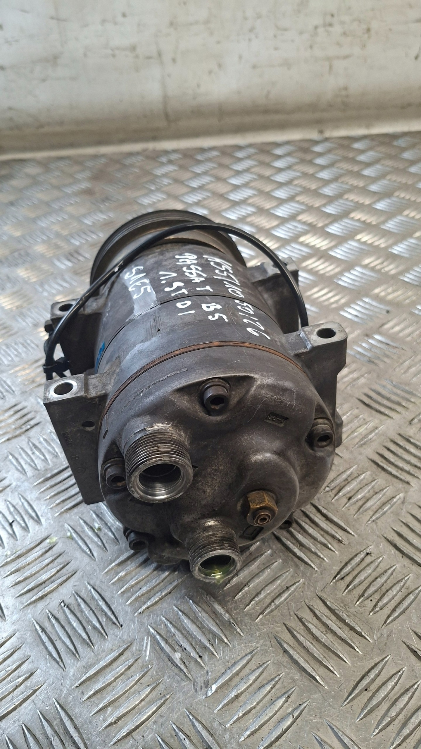 compresseur de climatisation VW PASSAT B5 1.9TDI