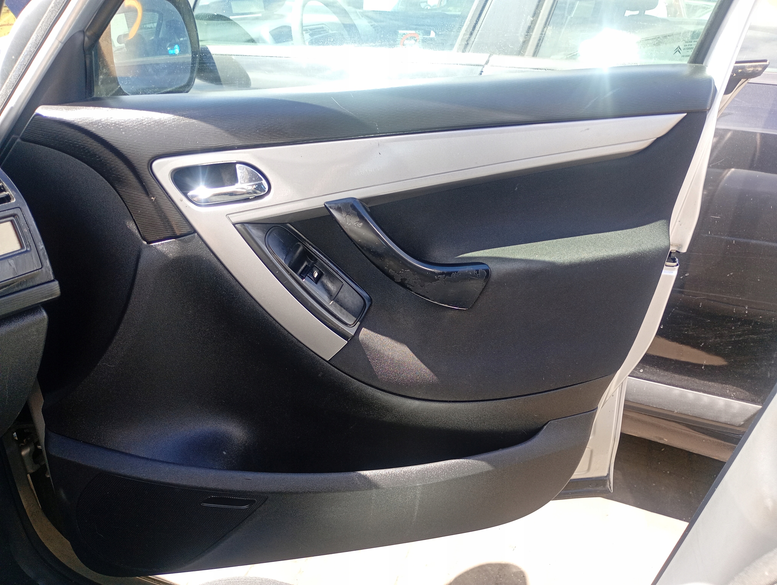 upholstery side right front Citroen C4 Picasso FL 07-13
