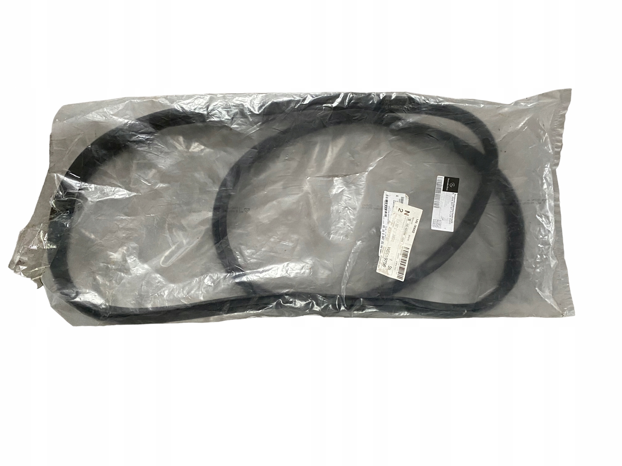 A2046970751 - Уплотнение передней двери 2046970751 MERCEDES GLK X204