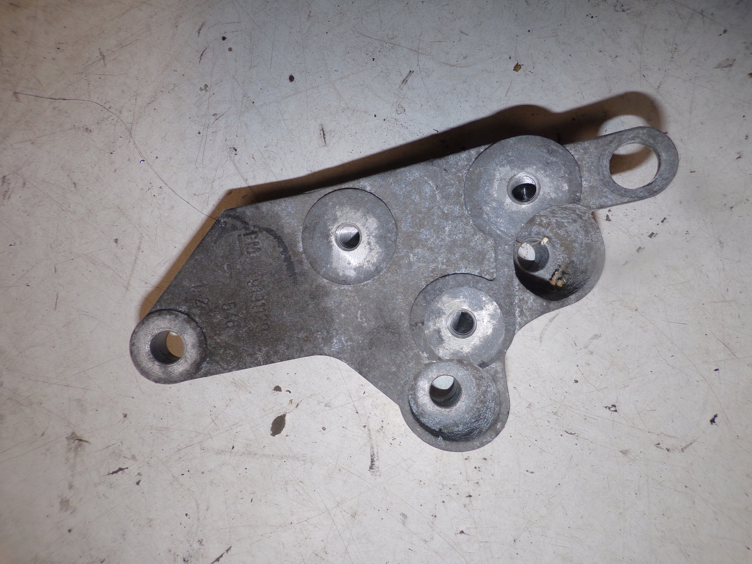 Supporto cambio ingranaggi VECTRA C SIGNUM 2.2 DTI 9191129