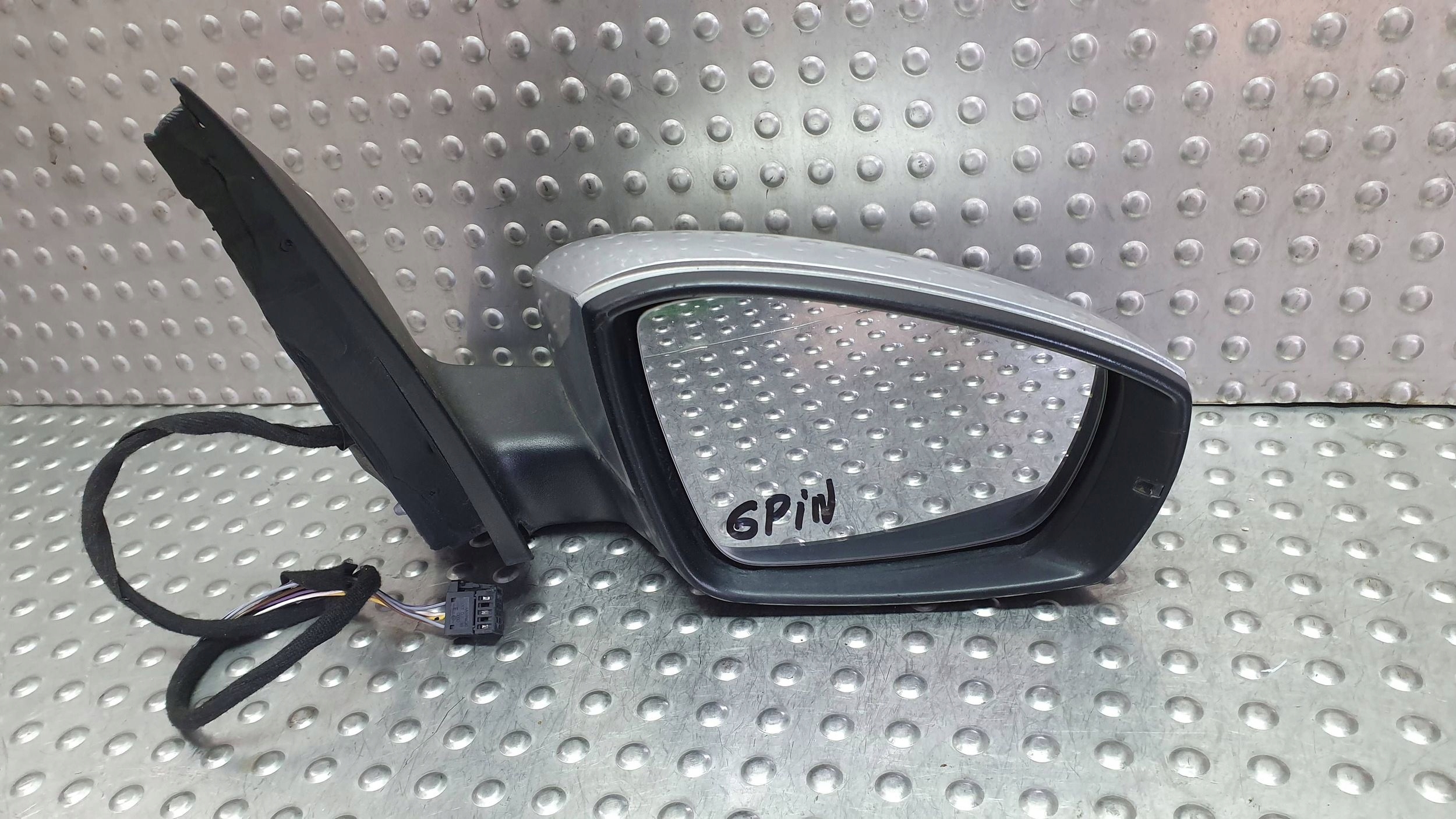 mirror right VW POLO 6R 6 PIN 08- 6R1857502