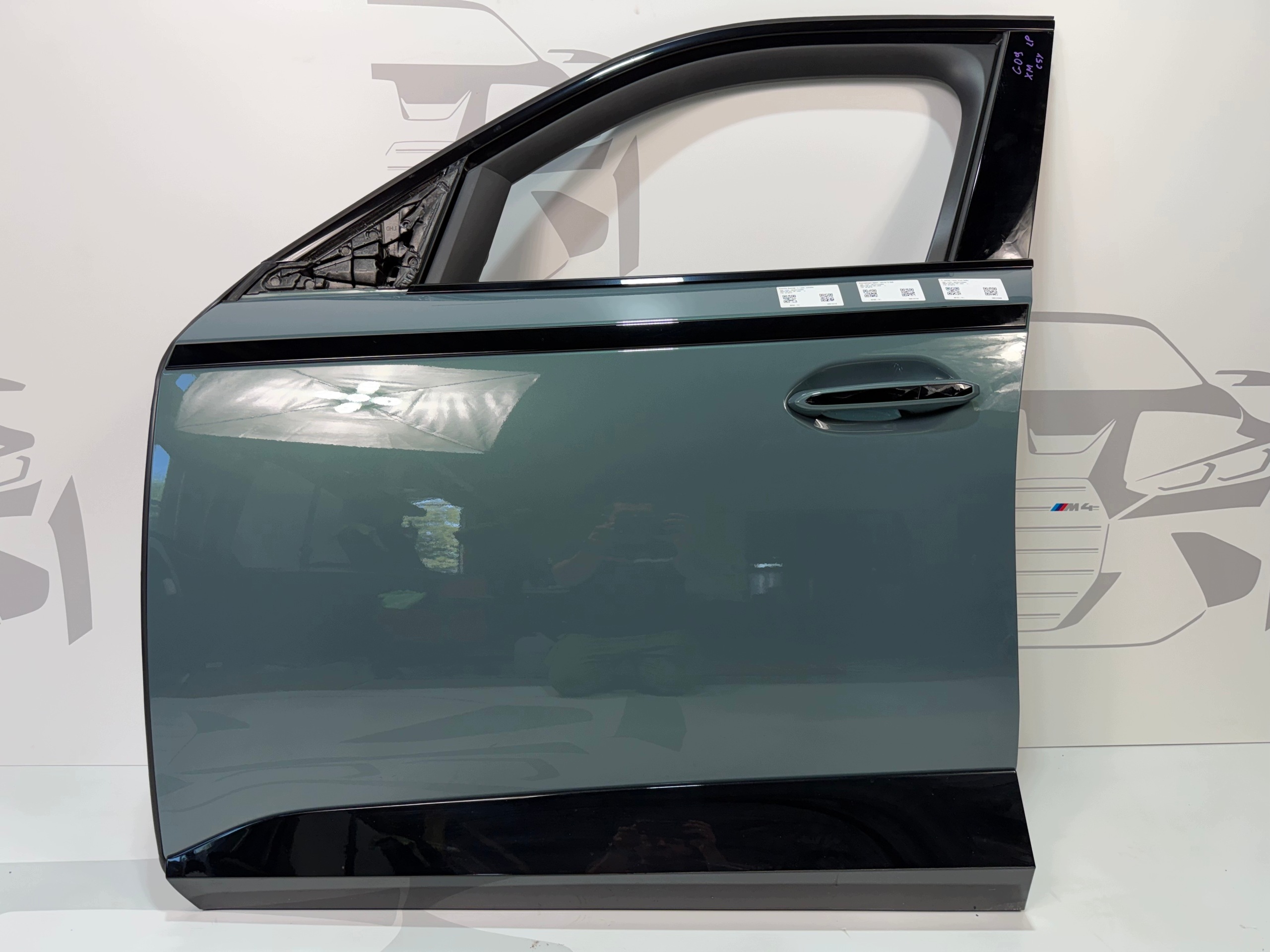 door left front BMW XM G09 C5Y CAPE YORK GREEN METALLIC