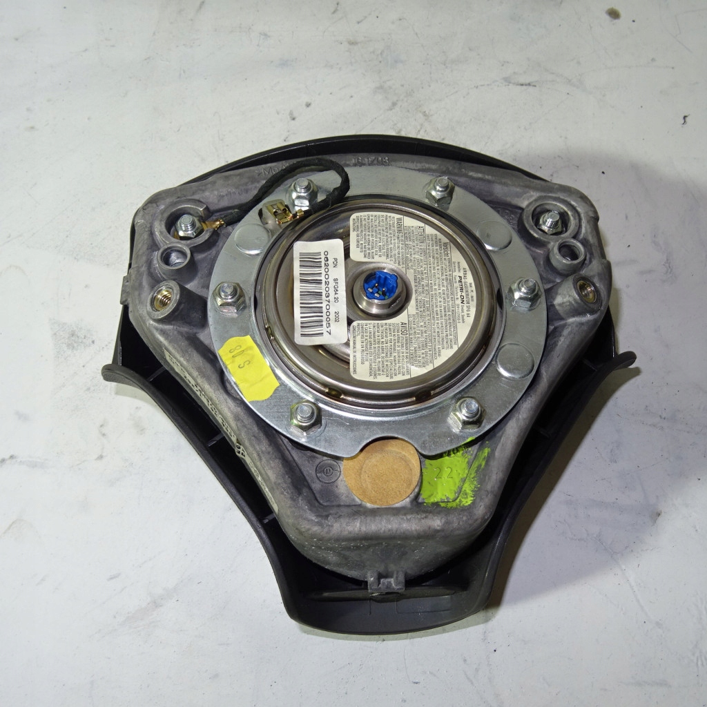 AUDI A4 B6 airbag volantu 8E0880201