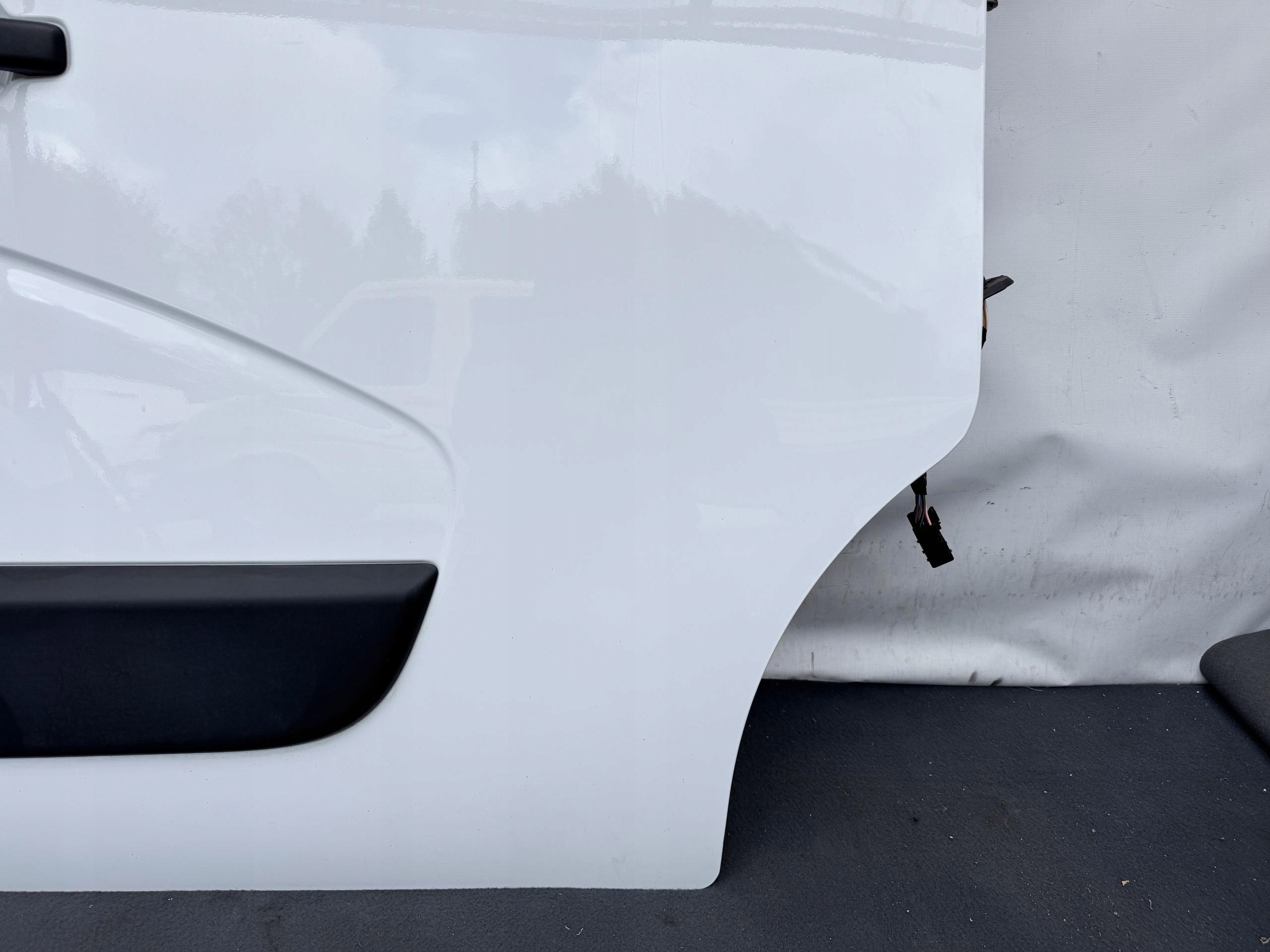MASTER 3 4 MOVANO NV400 10- door front BIALE right 22r. original