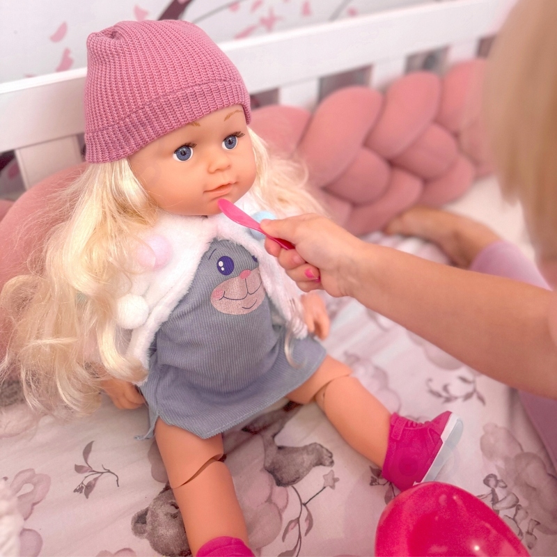 WOOPIE ROYAL Lalka Interaktywna Zosia w Czapce 43 cm + Akc. Płeć dziewczynki