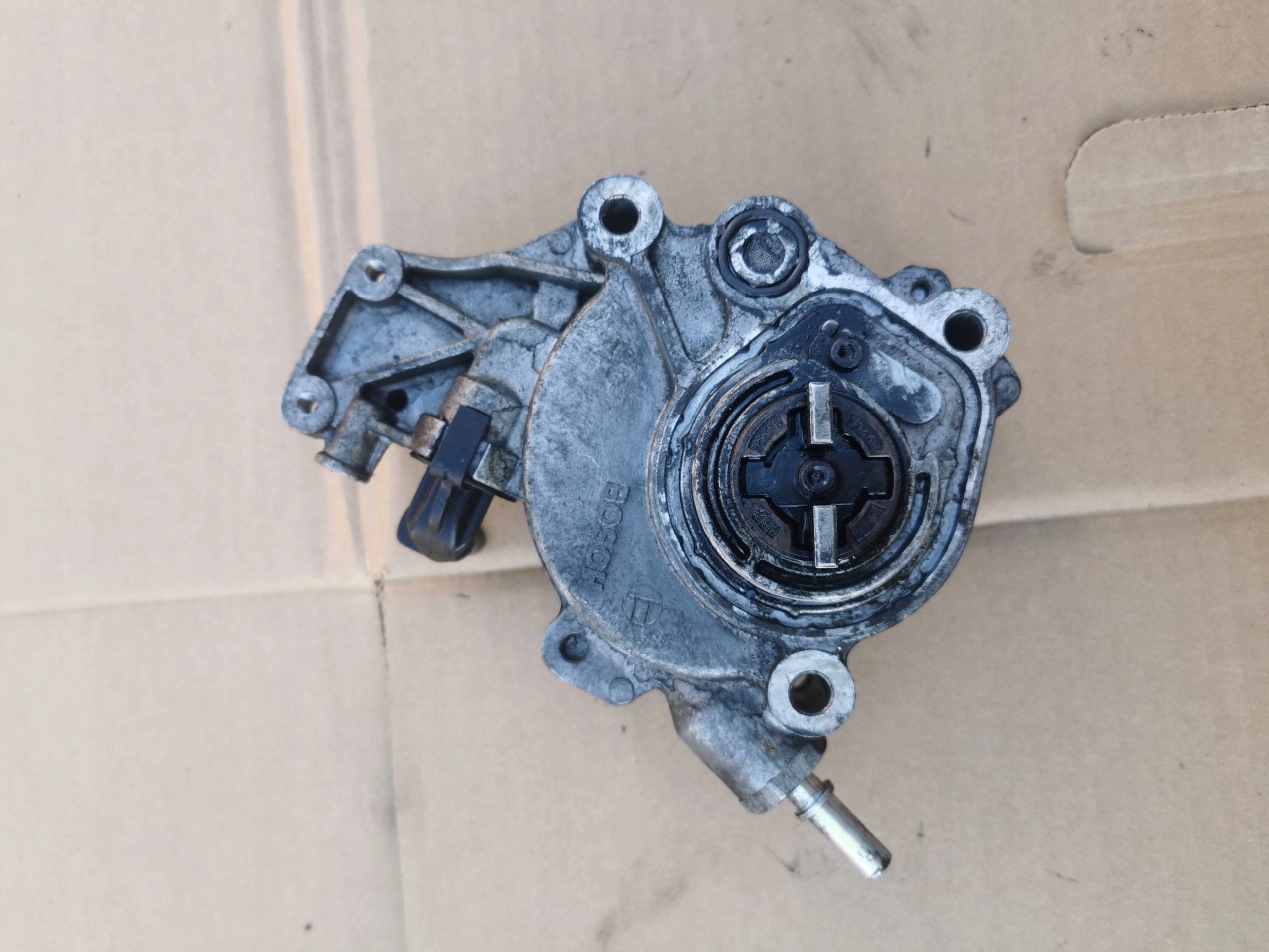 FORD MONDEO MK4 Pompa VACUM D171B-1A