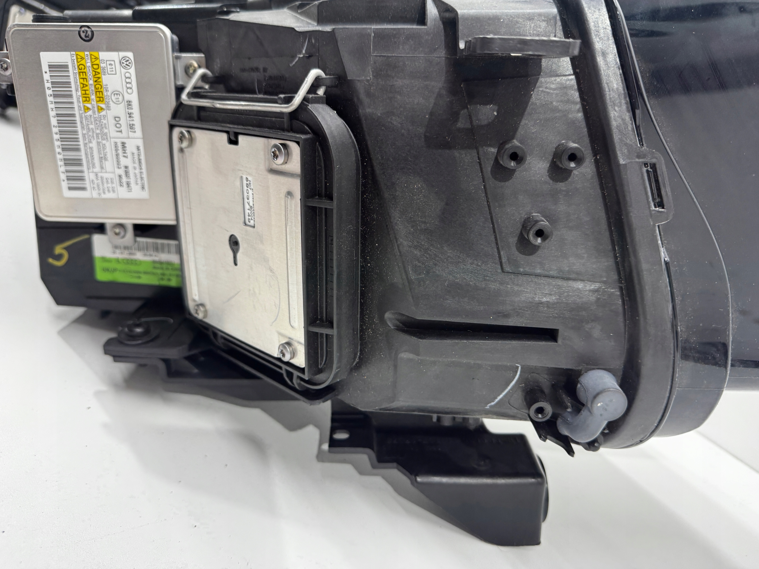 Audi Q5 8R0 фара led правая левая 8R0941004AF 8R0941003AF