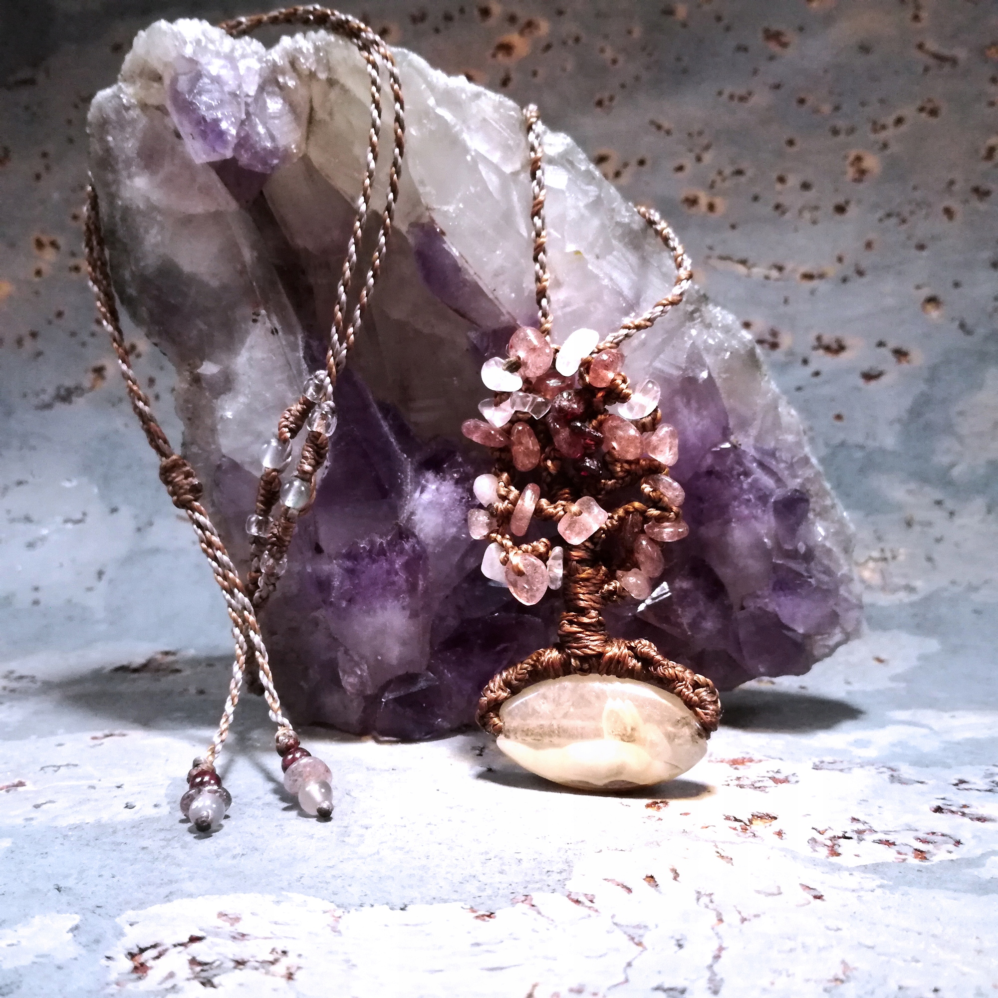 Stromek štěstí, Achát Kyslík Horský Strom života Yggdrasil makramé