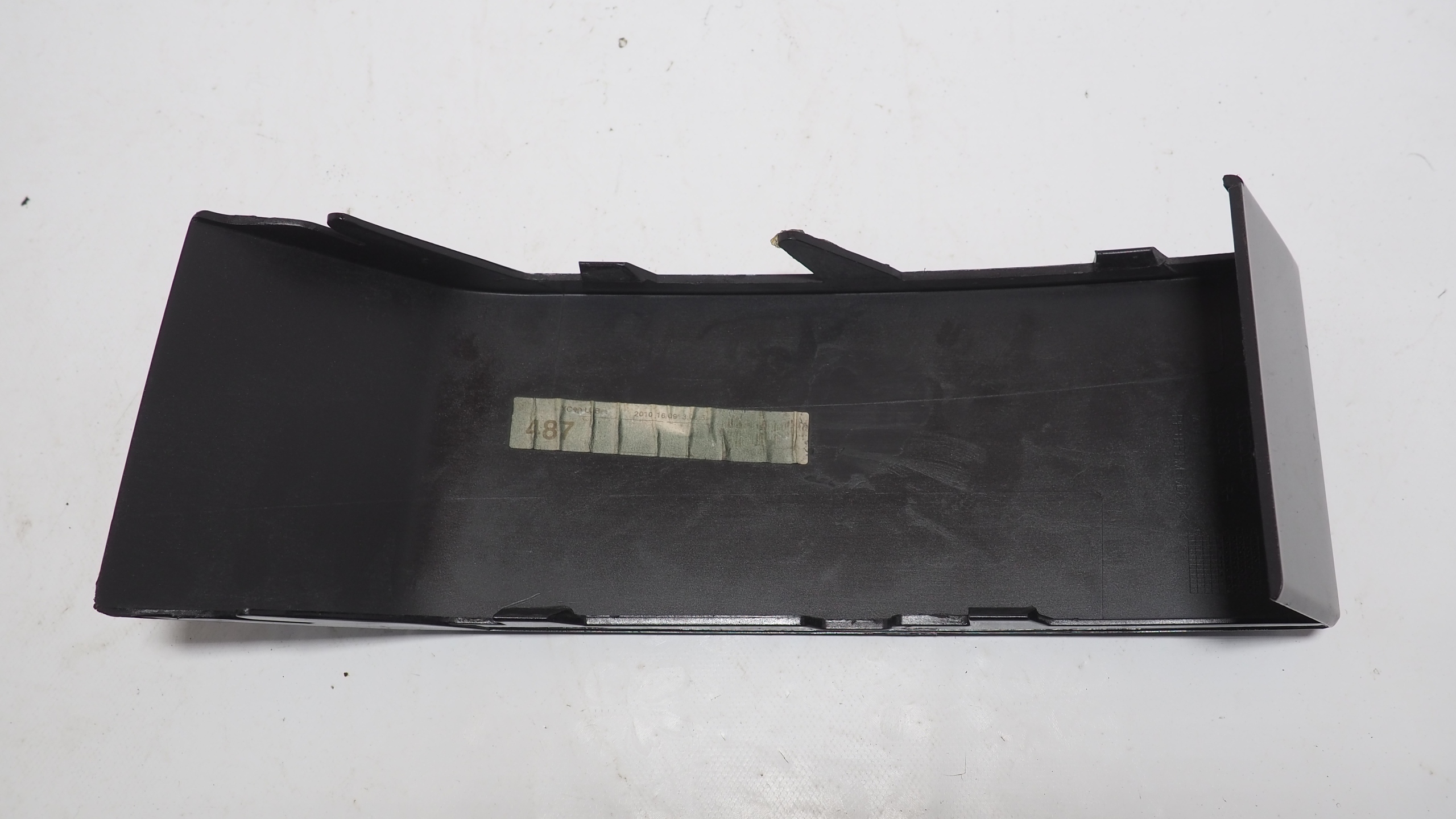 Volvo XC90 moulding cover below lampe right rear part